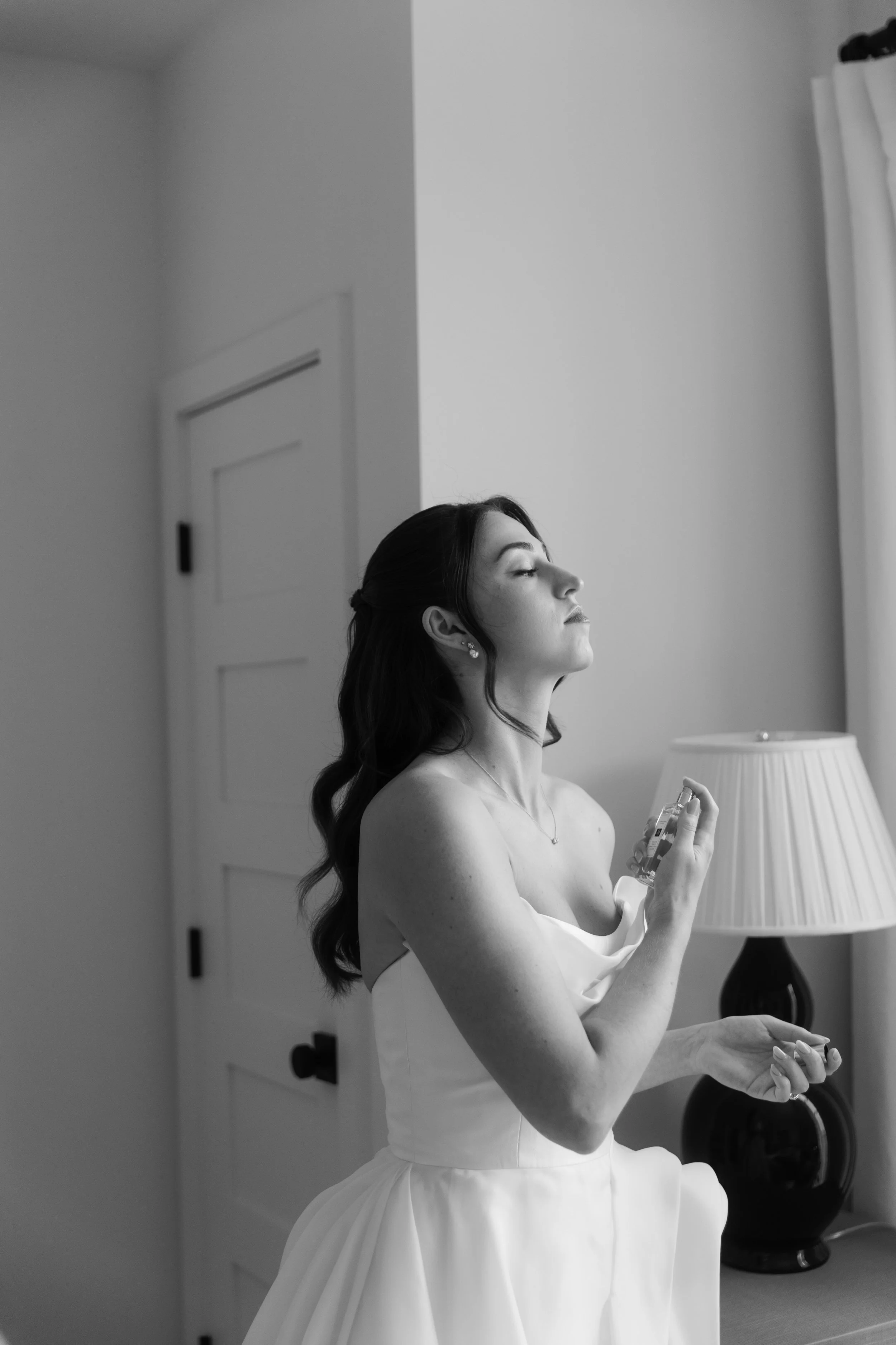 JessicaMax-northern-michigan-wedding-photographer-perry-hotel-petoskey-summer-wedding-day-17.jpg