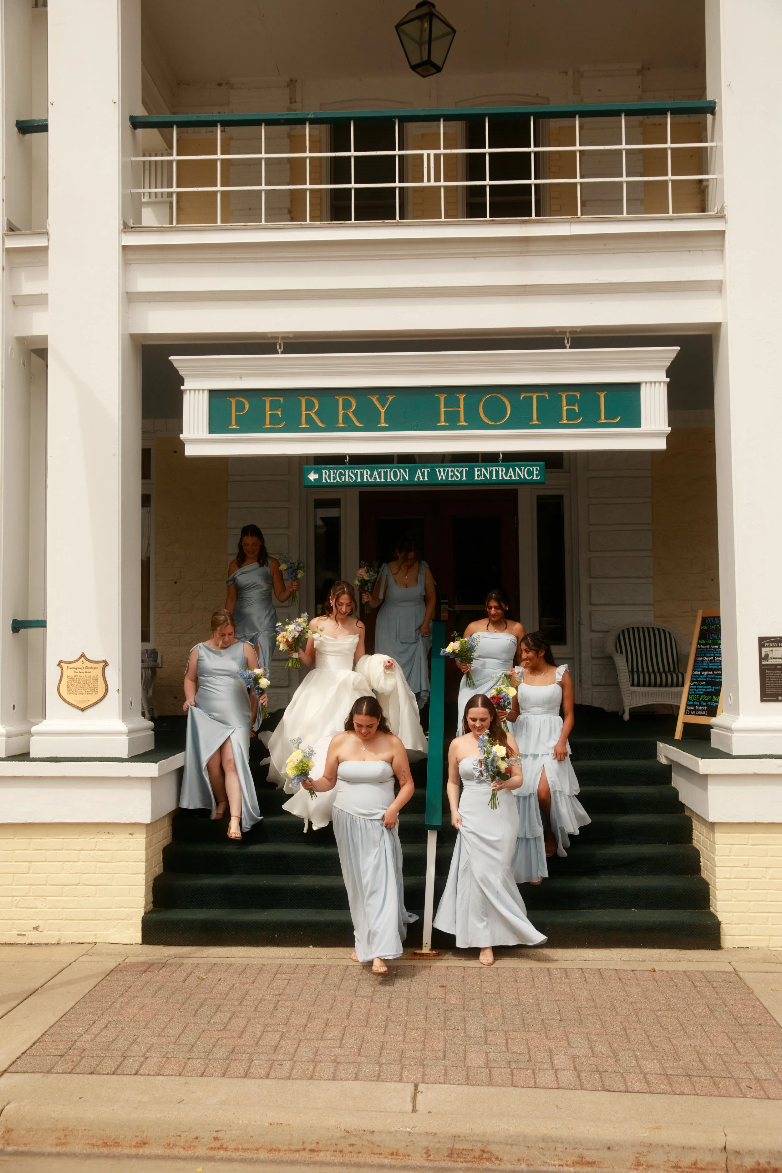 JessicaMax-northern-michigan-wedding-photographer-perry-hotel-petoskey-summer-wedding-day-19.jpg