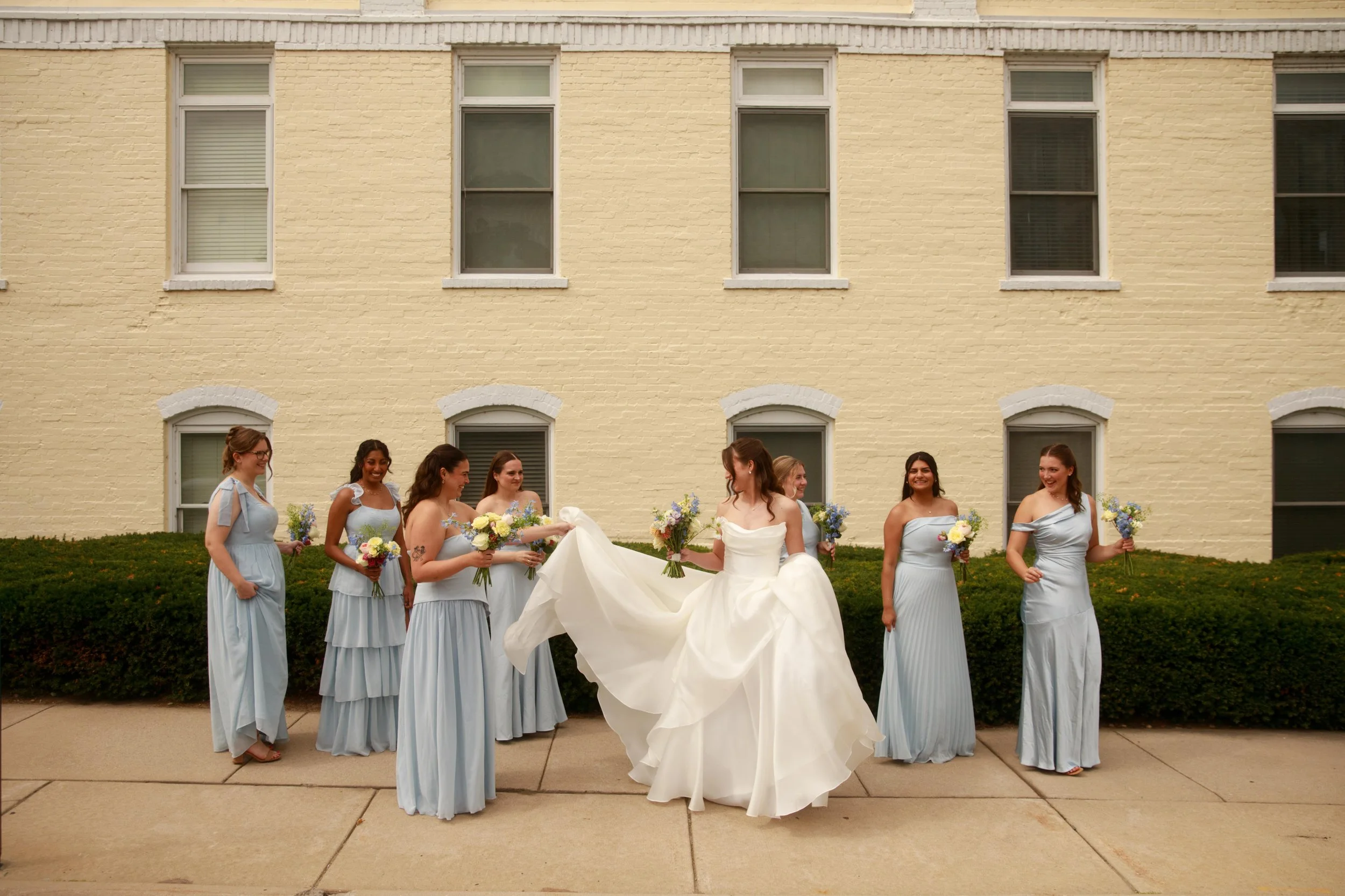 JessicaMax-northern-michigan-wedding-photographer-perry-hotel-petoskey-summer-wedding-day-23.jpg