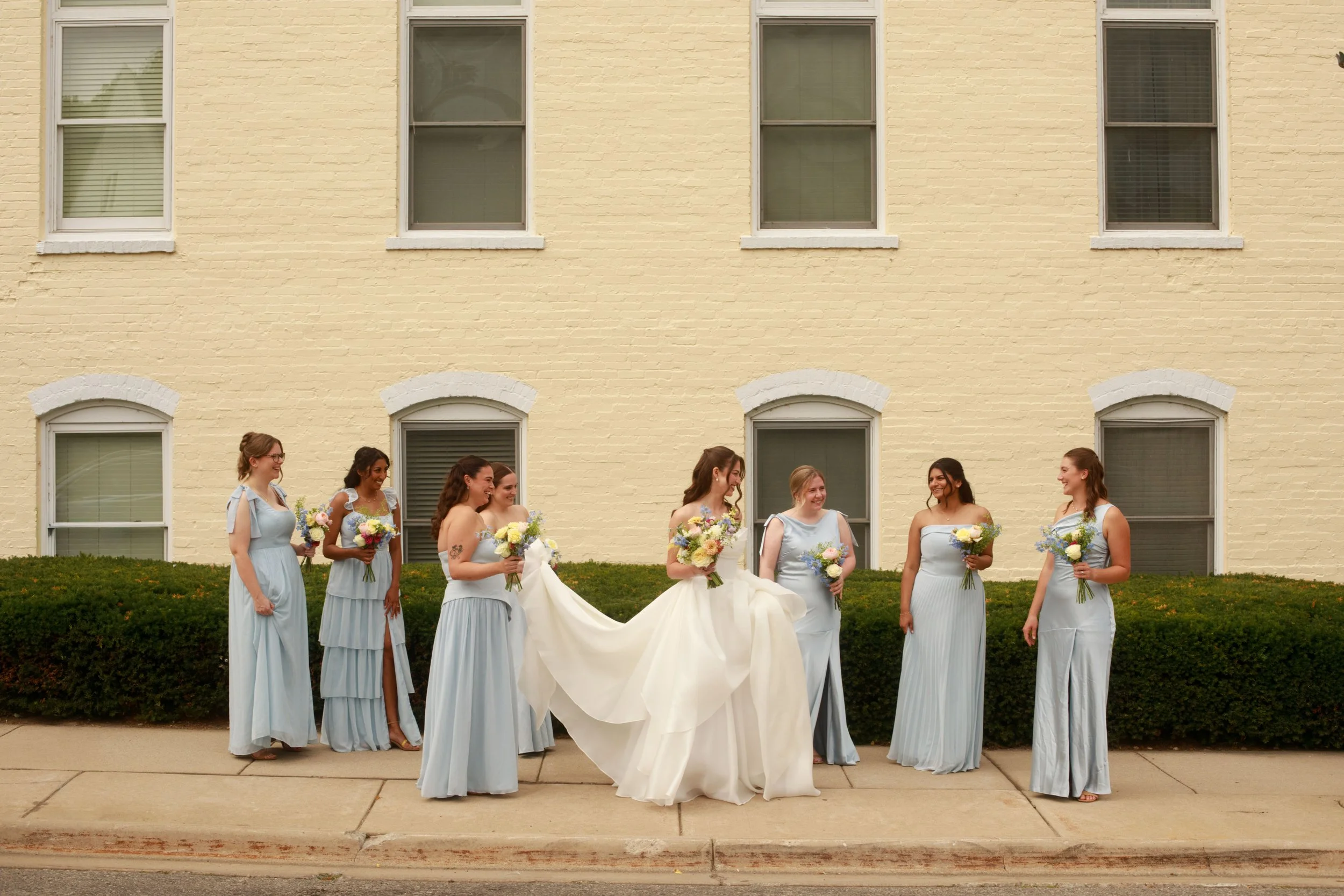 JessicaMax-northern-michigan-wedding-photographer-perry-hotel-petoskey-summer-wedding-day-24.jpg