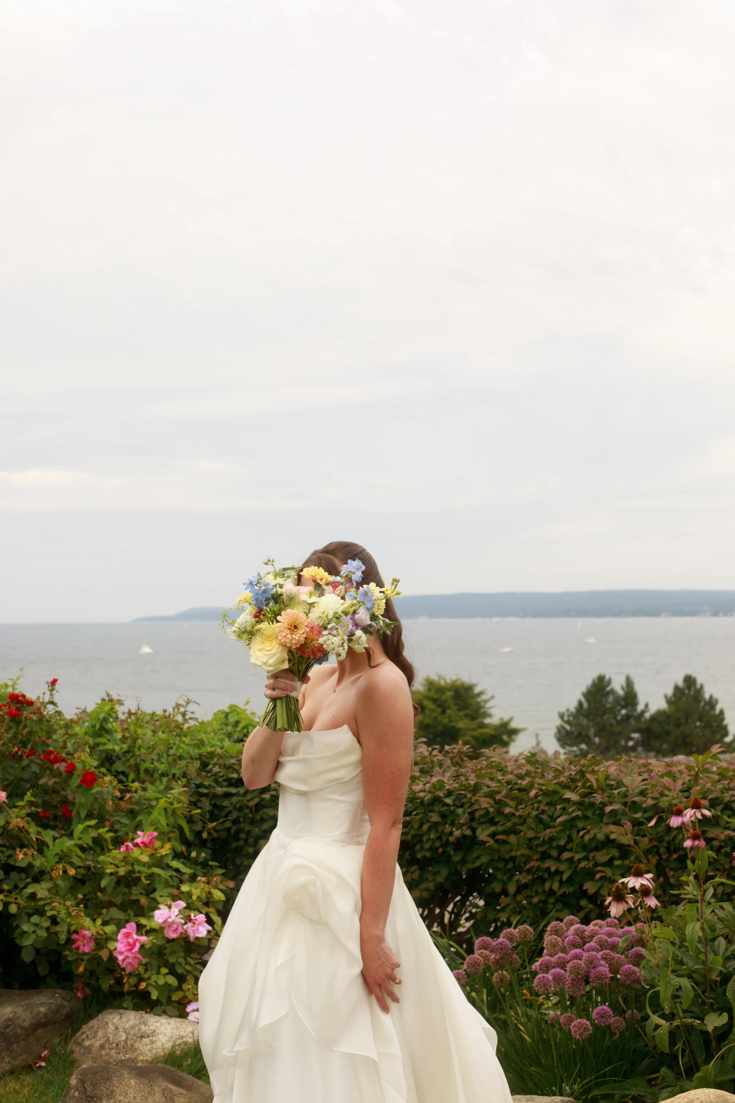 JessicaMax-northern-michigan-wedding-photographer-perry-hotel-petoskey-summer-wedding-day-39.jpg