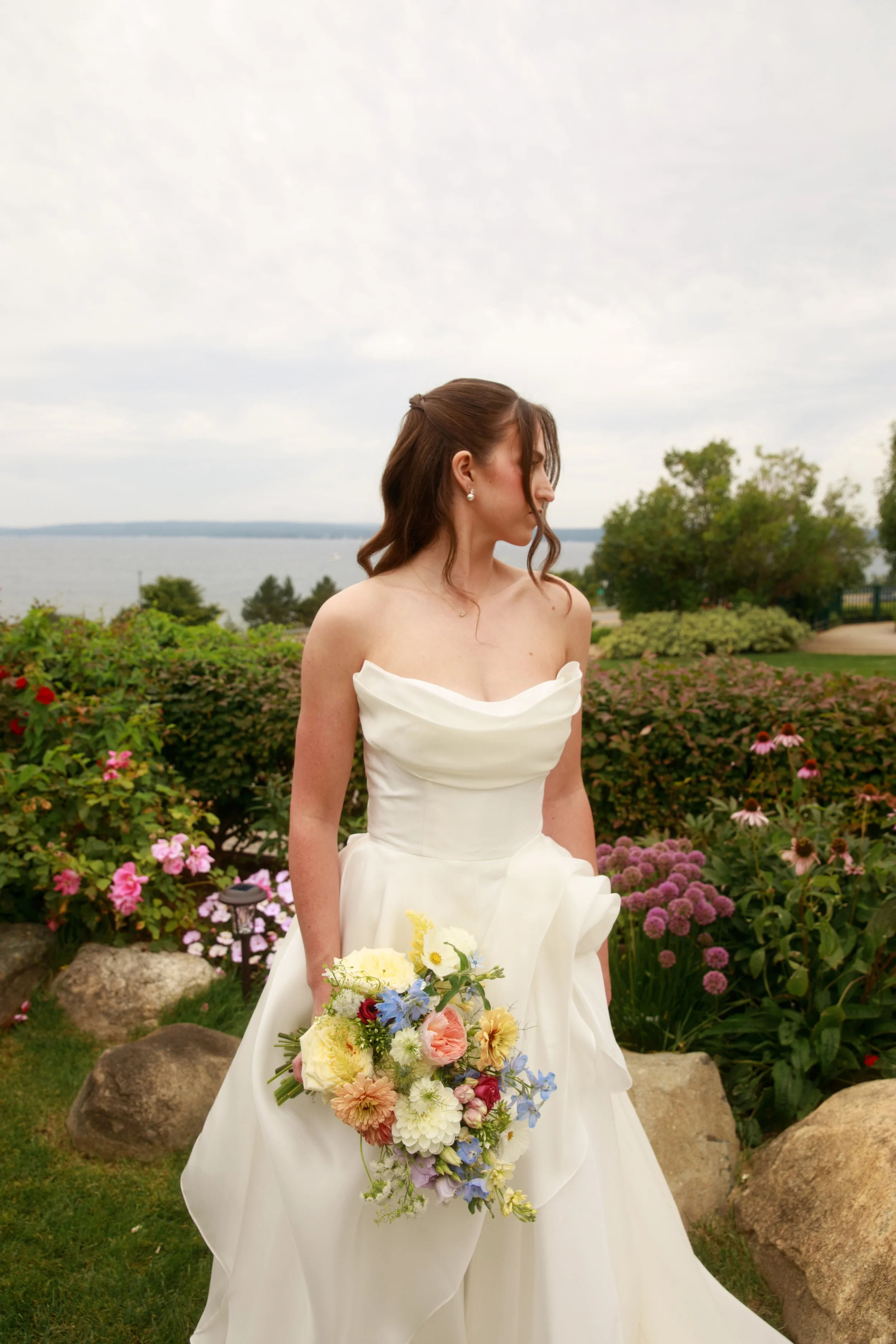 JessicaMax-northern-michigan-wedding-photographer-perry-hotel-petoskey-summer-wedding-day-44.jpg