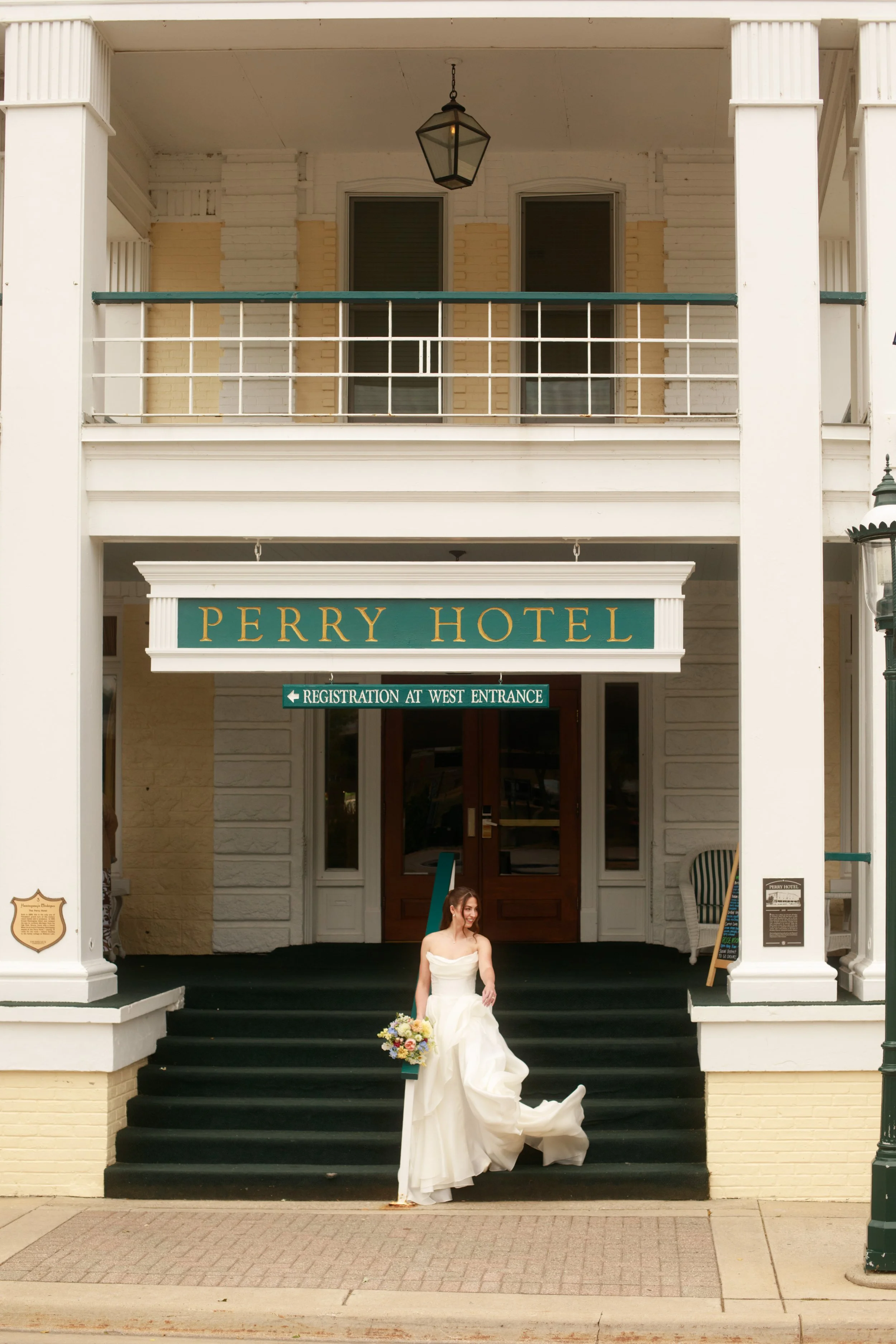 JessicaMax-northern-michigan-wedding-photographer-perry-hotel-petoskey-summer-wedding-day-52.jpg
