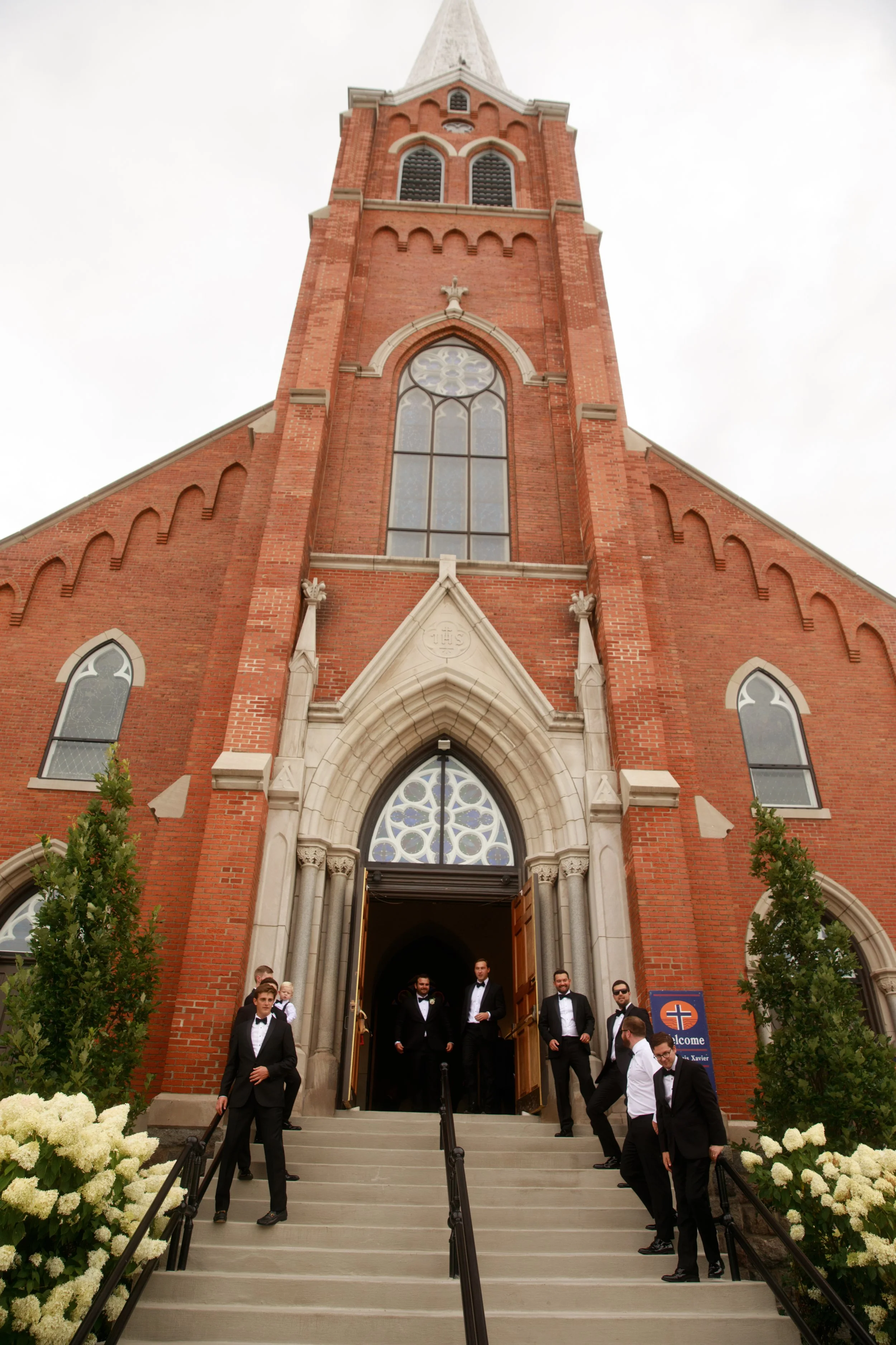 JessicaMax-northern-michigan-wedding-photographer-perry-hotel-petoskey-summer-wedding-day-57.jpg