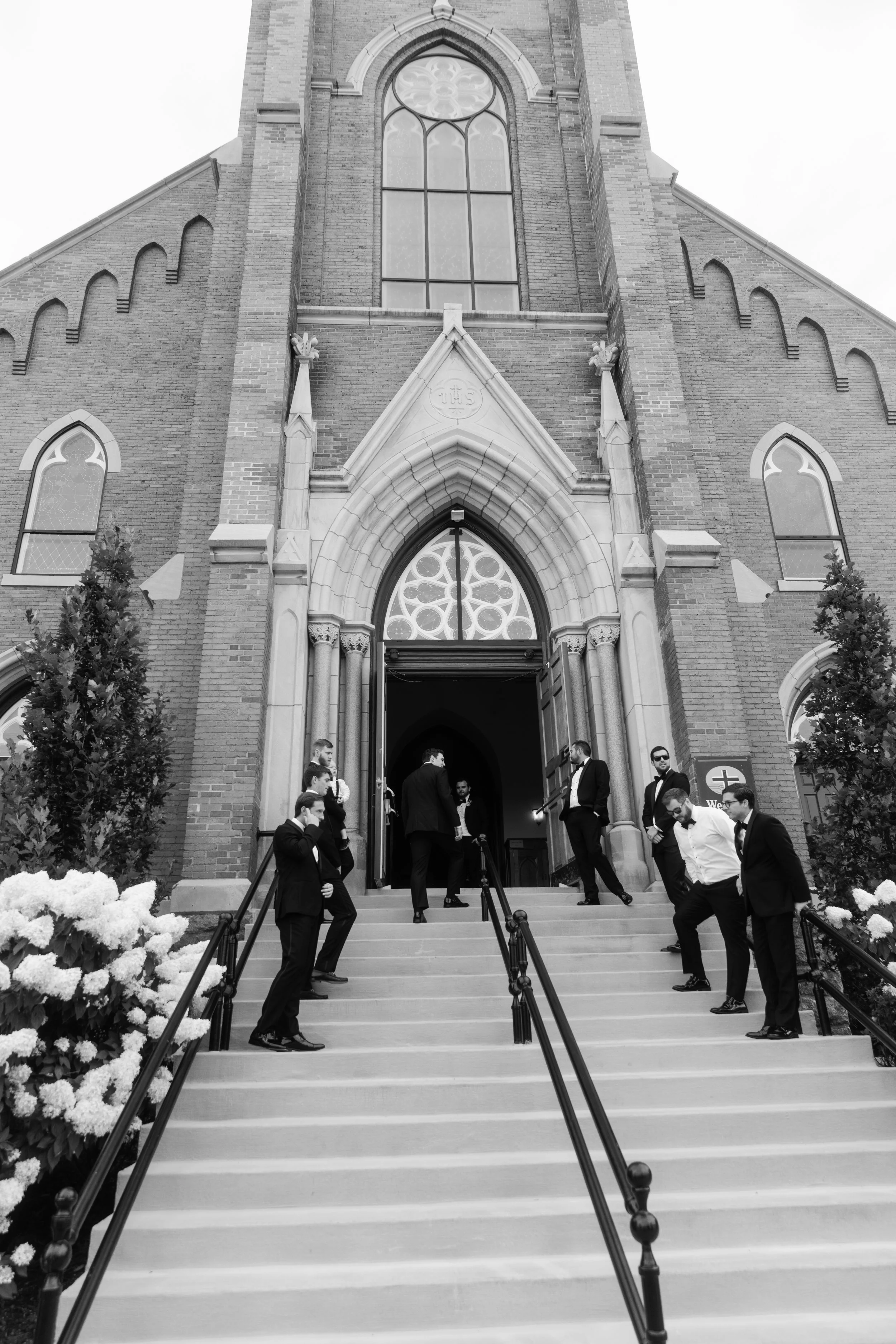 JessicaMax-northern-michigan-wedding-photographer-perry-hotel-petoskey-summer-wedding-day-60.jpg