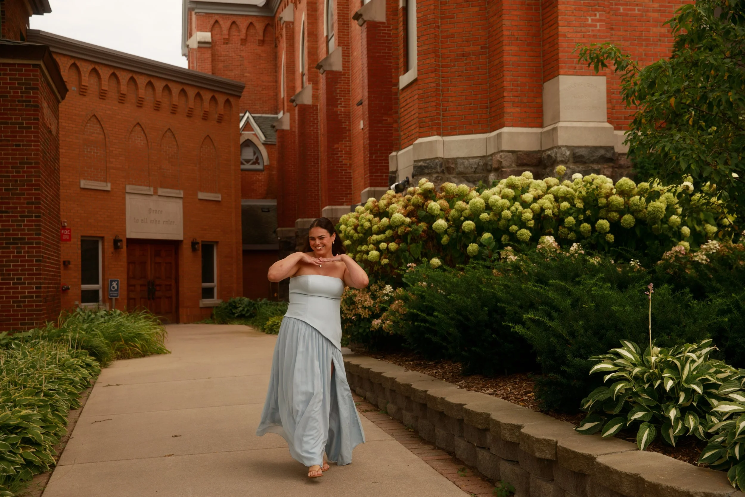 JessicaMax-northern-michigan-wedding-photographer-perry-hotel-petoskey-summer-wedding-day-69.jpg