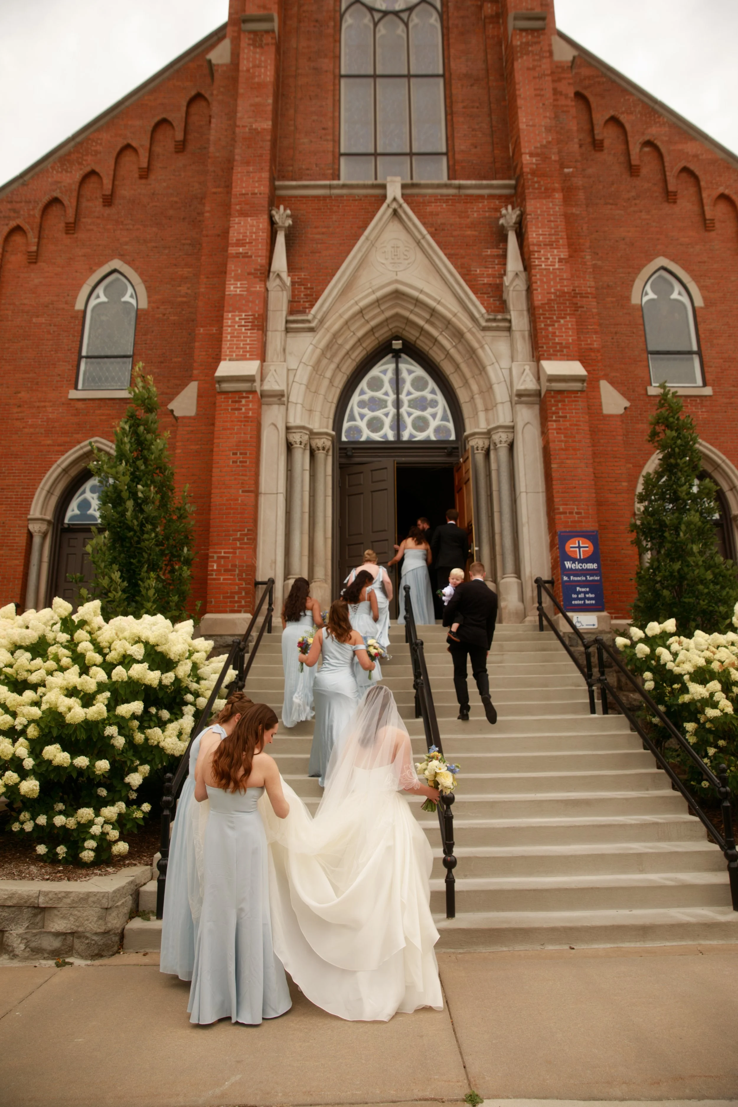 JessicaMax-northern-michigan-wedding-photographer-perry-hotel-petoskey-summer-wedding-day-71.jpg
