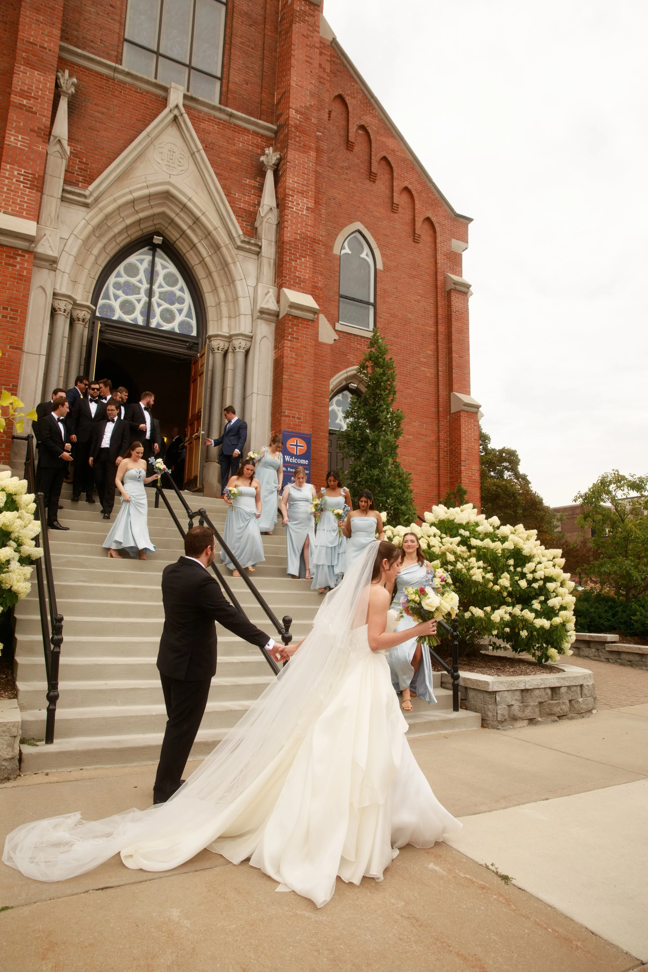 JessicaMax-northern-michigan-wedding-photographer-perry-hotel-petoskey-summer-wedding-day-98.jpg