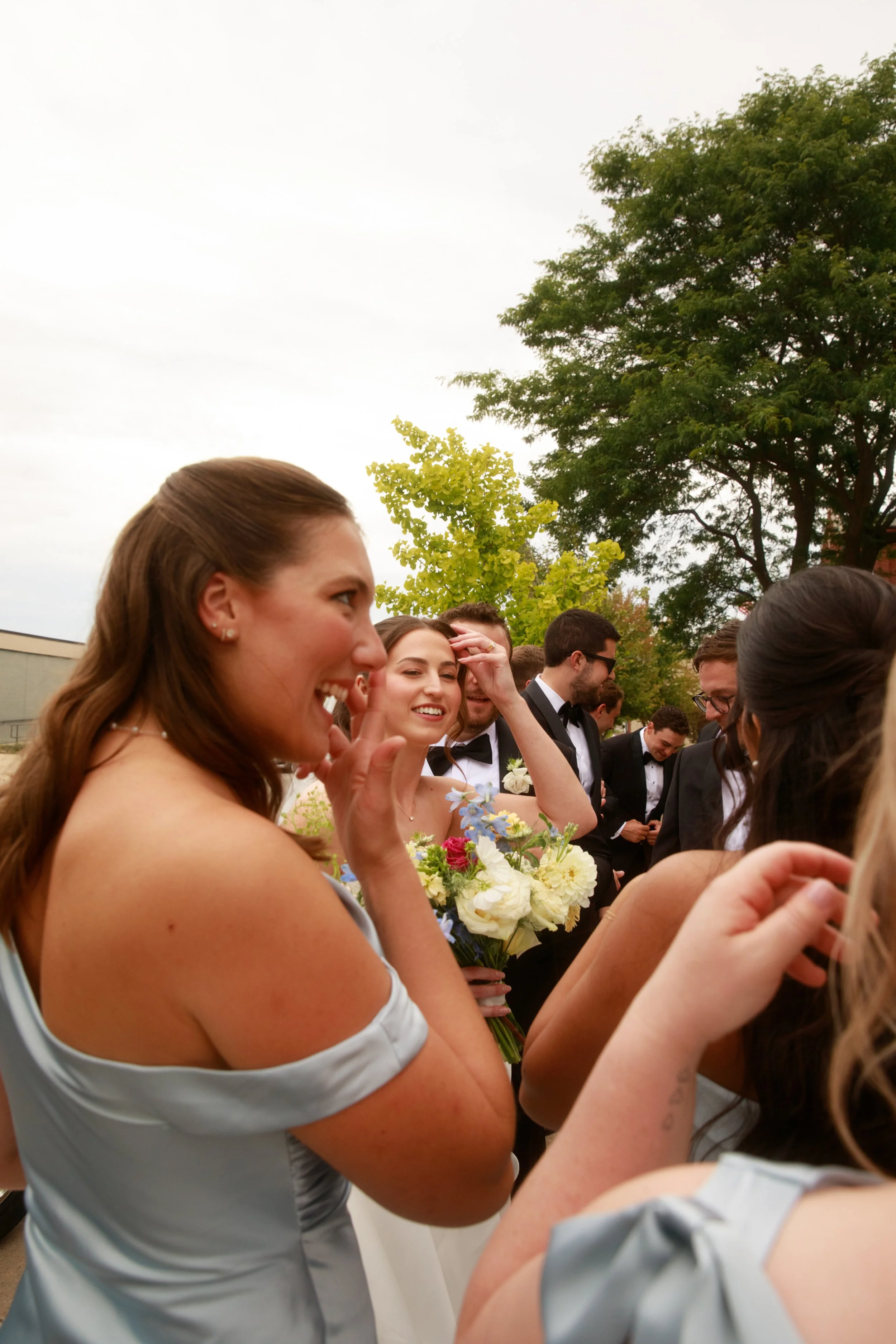 JessicaMax-northern-michigan-wedding-photographer-perry-hotel-petoskey-summer-wedding-day-100.jpg
