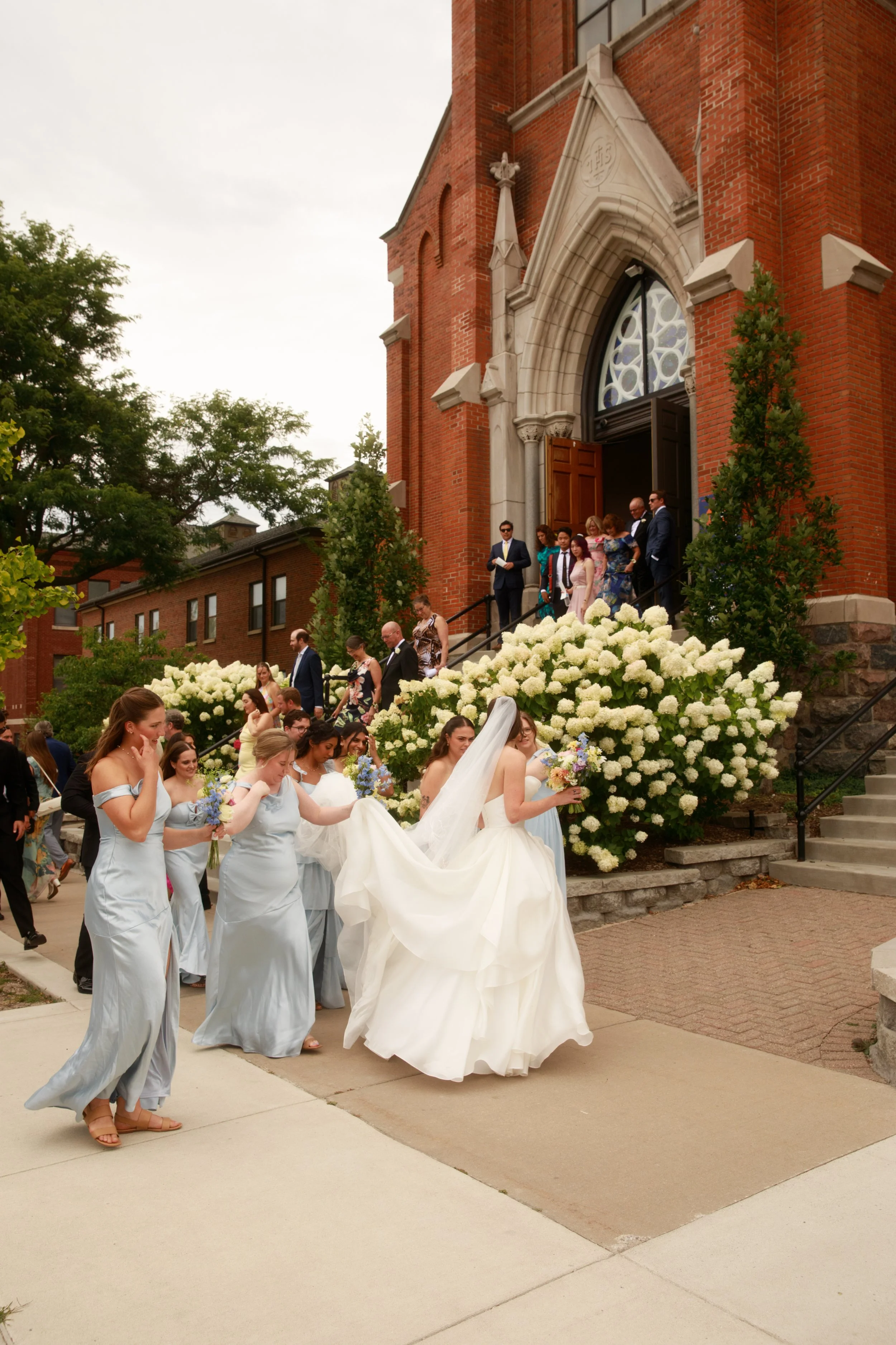 JessicaMax-northern-michigan-wedding-photographer-perry-hotel-petoskey-summer-wedding-day-101.jpg