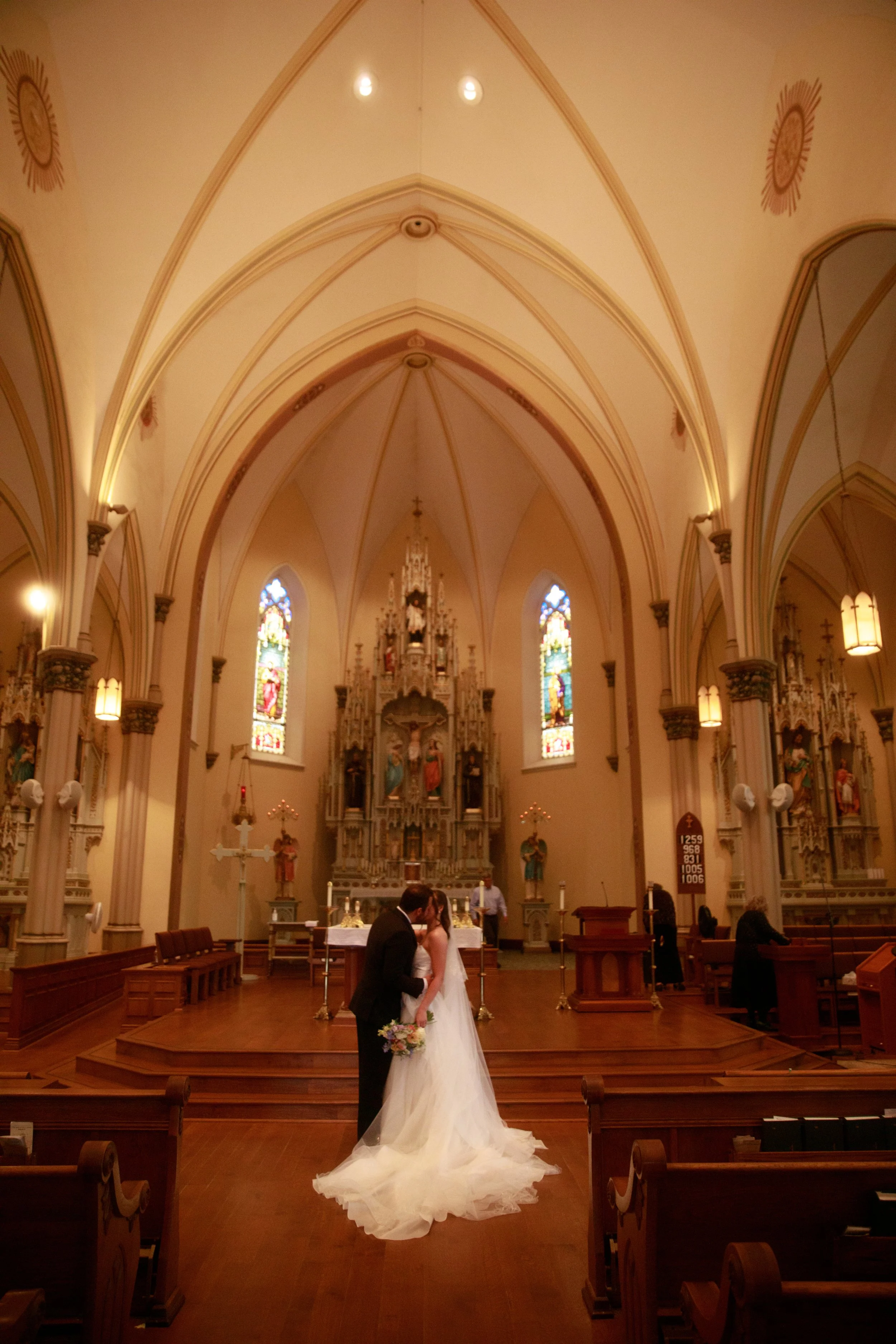 JessicaMax-northern-michigan-wedding-photographer-perry-hotel-petoskey-summer-wedding-day-102.jpg