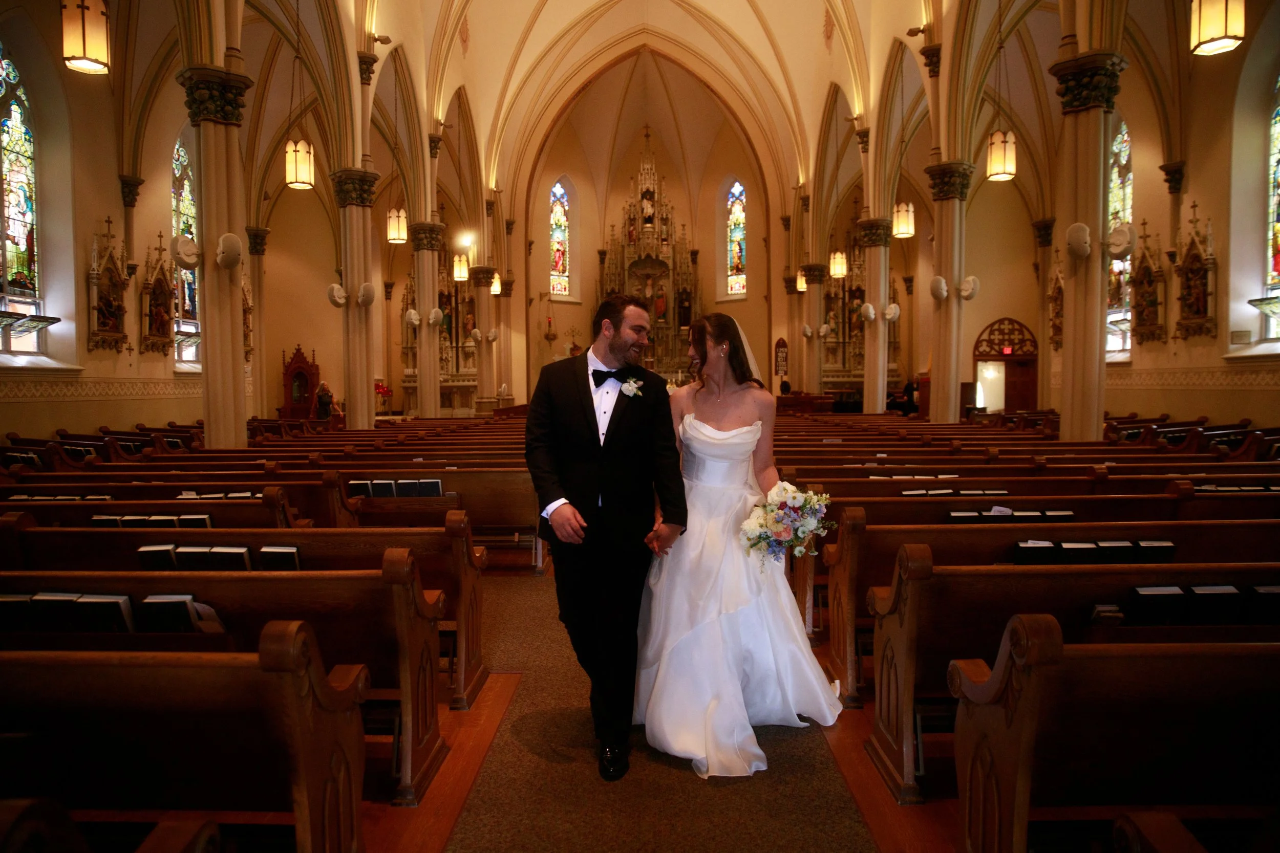 JessicaMax-northern-michigan-wedding-photographer-perry-hotel-petoskey-summer-wedding-day-105.jpg