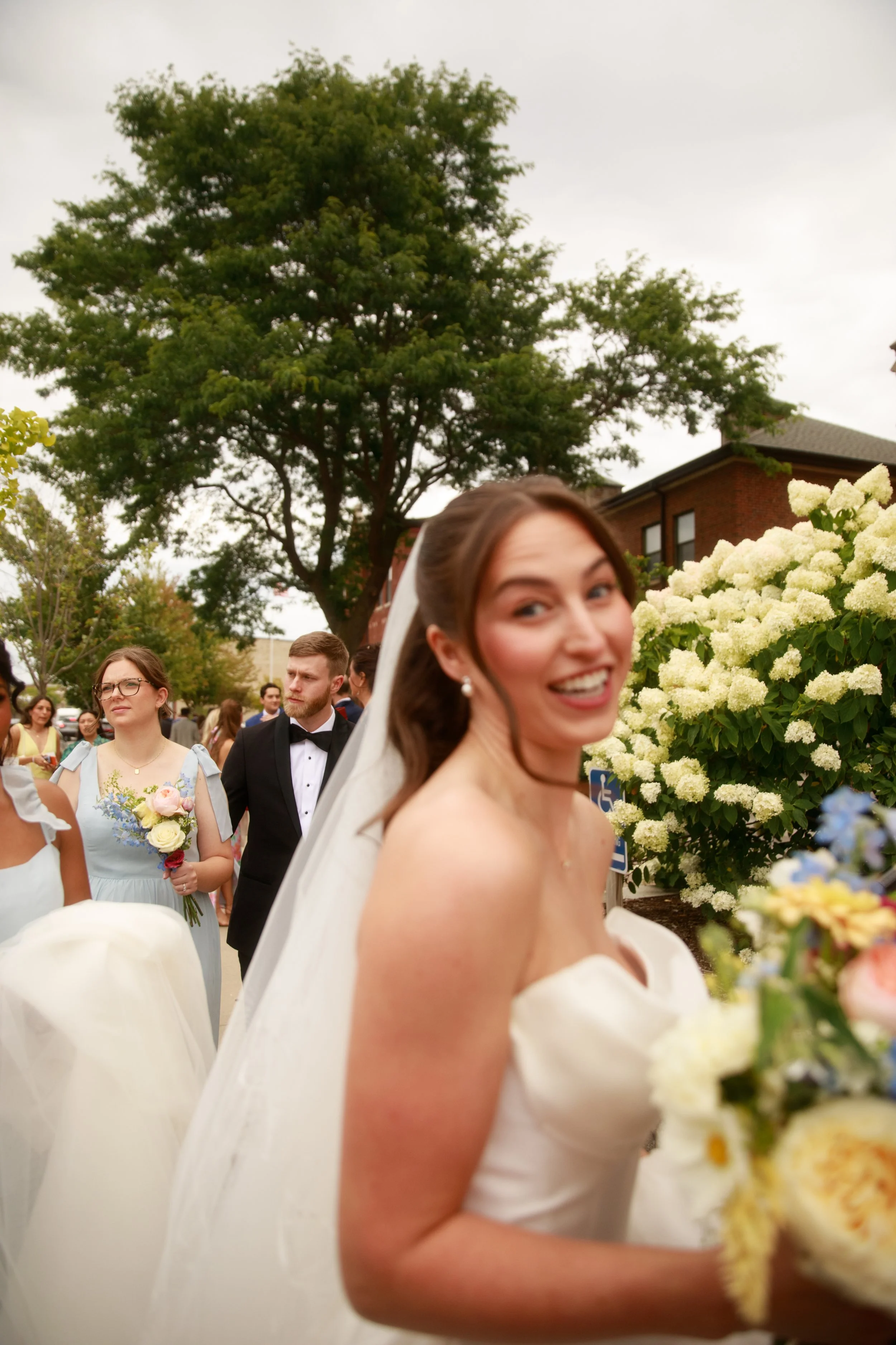JessicaMax-northern-michigan-wedding-photographer-perry-hotel-petoskey-summer-wedding-day-114.jpg
