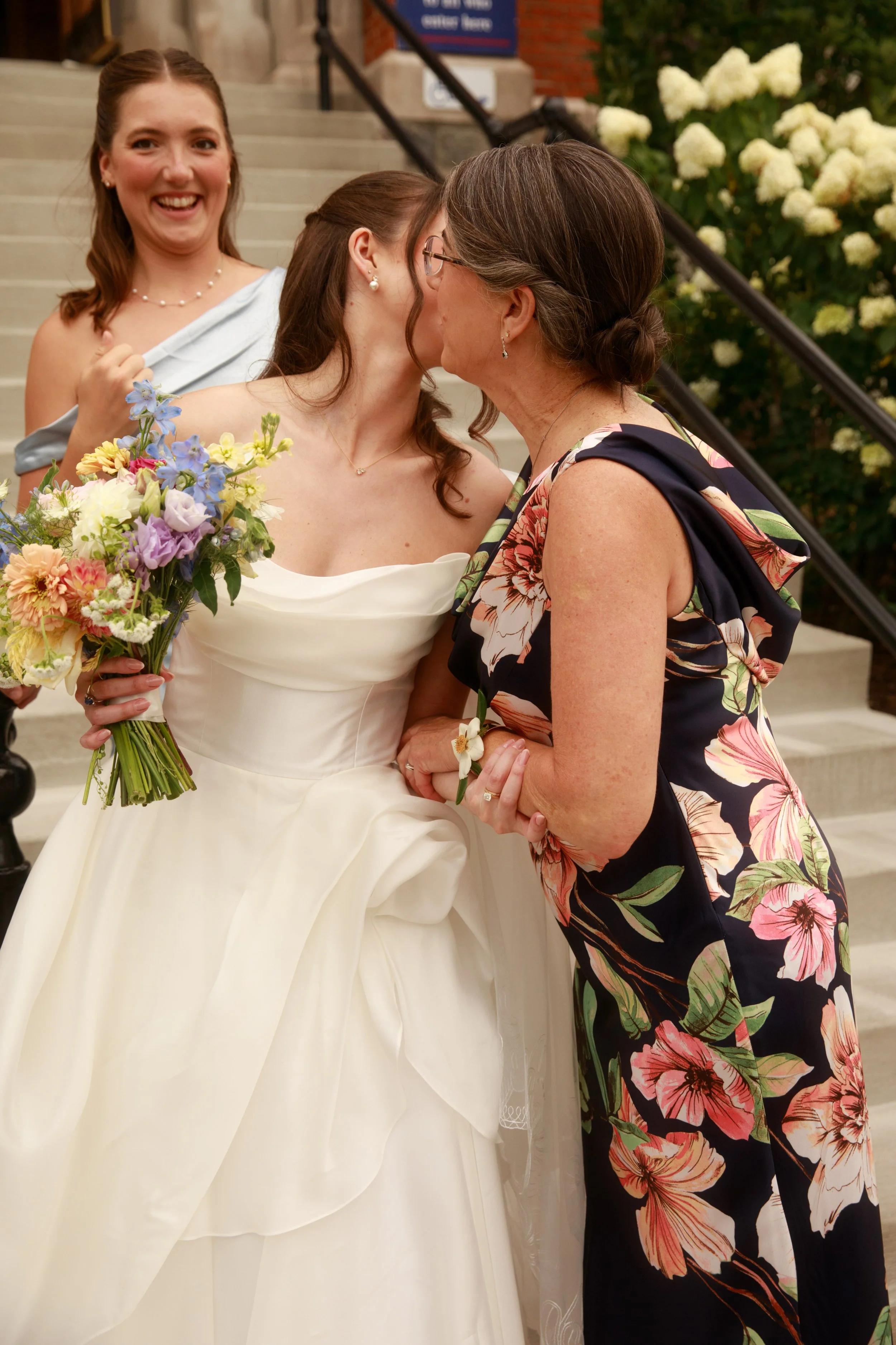 JessicaMax-northern-michigan-wedding-photographer-perry-hotel-petoskey-summer-wedding-day-122.jpg