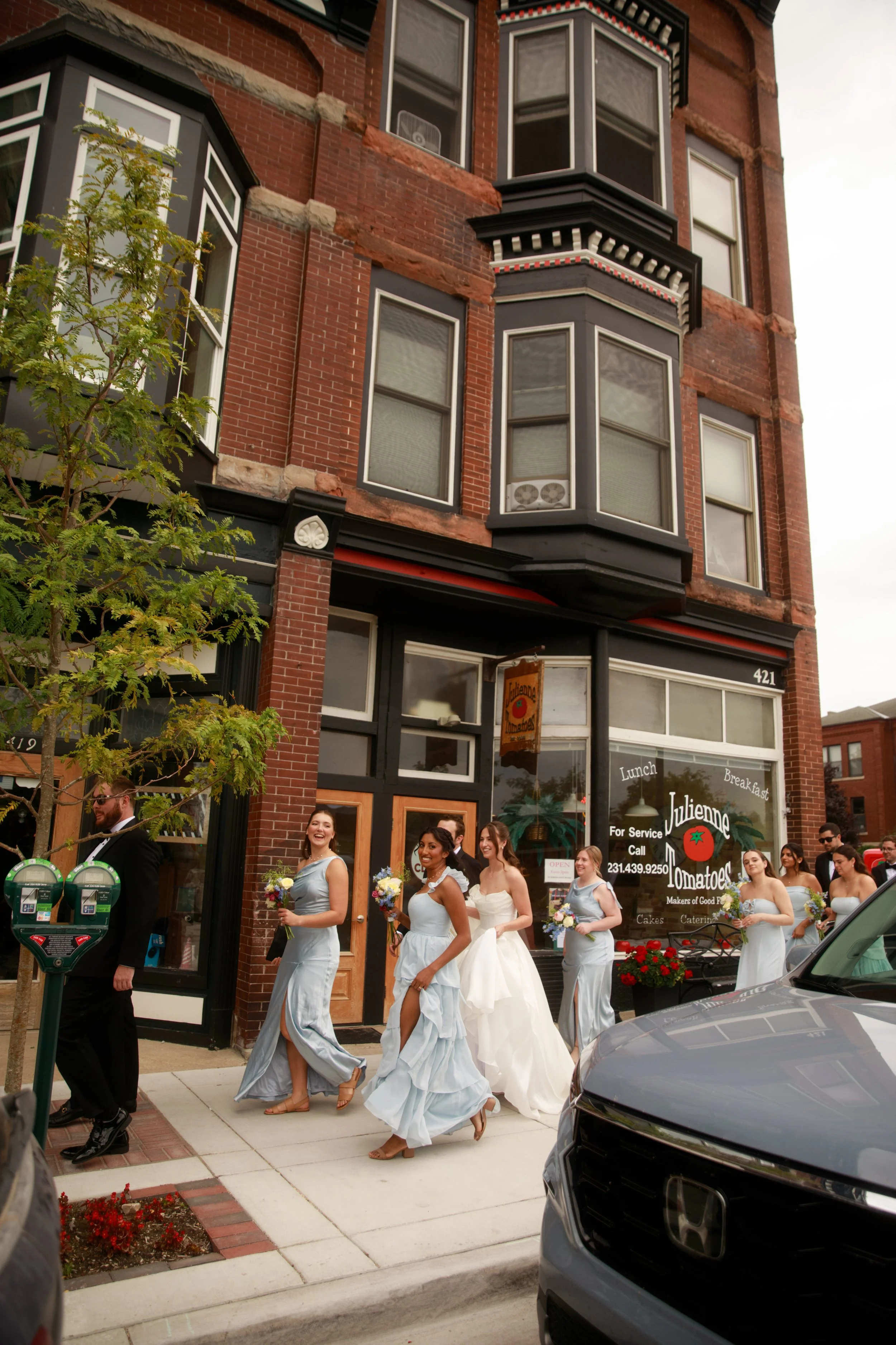 JessicaMax-northern-michigan-wedding-photographer-perry-hotel-petoskey-summer-wedding-day-133.jpg
