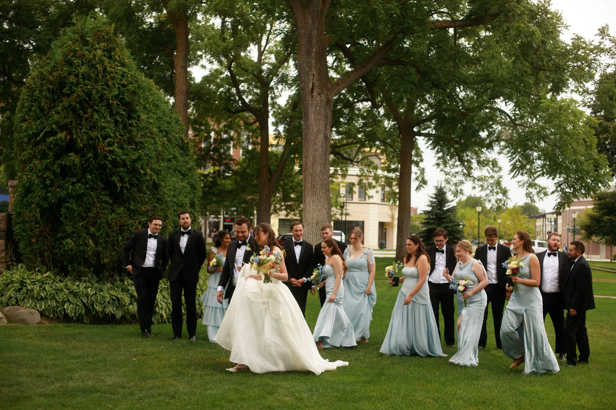 JessicaMax-northern-michigan-wedding-photographer-perry-hotel-petoskey-summer-wedding-day-140.jpg