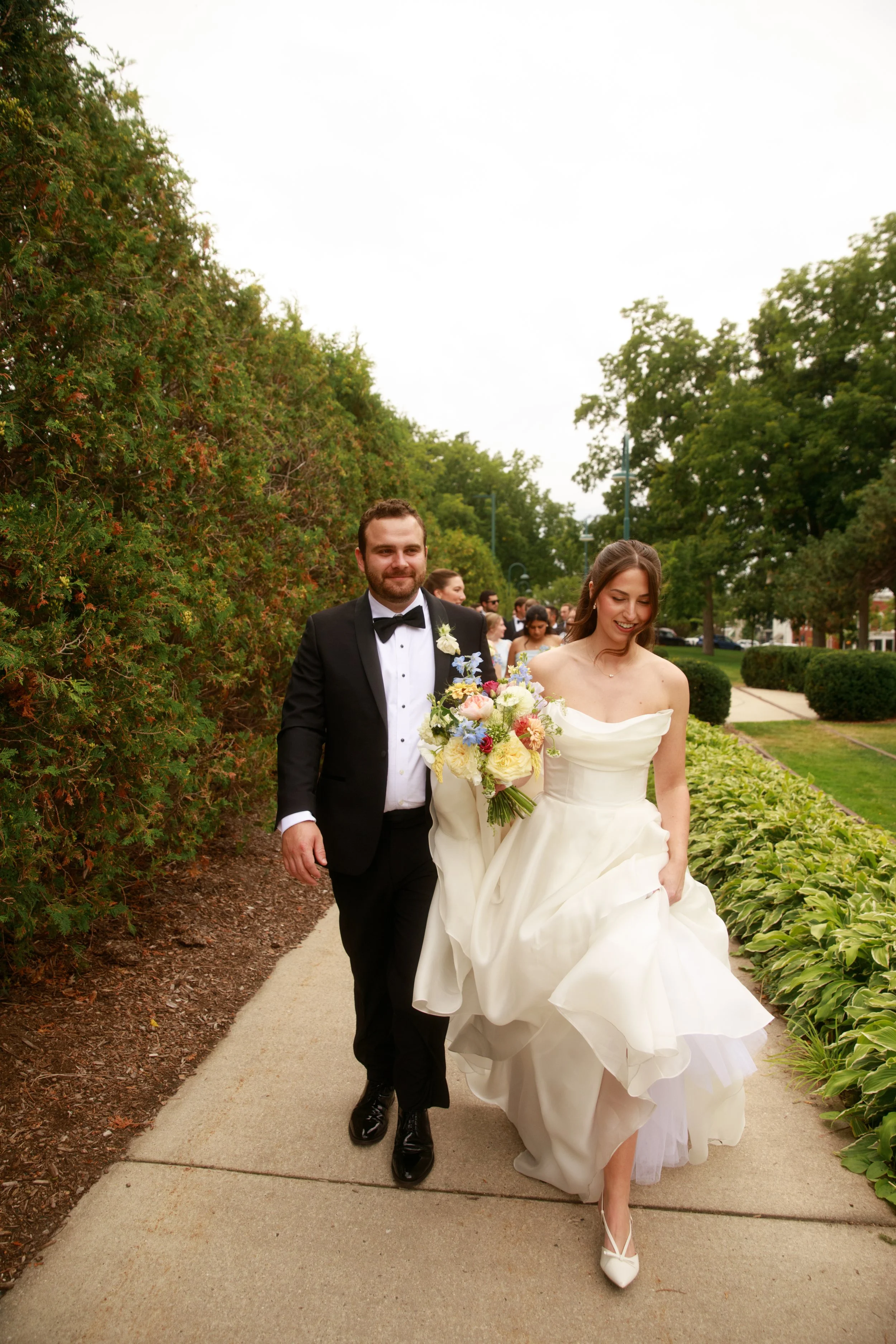 JessicaMax-northern-michigan-wedding-photographer-perry-hotel-petoskey-summer-wedding-day-143.jpg