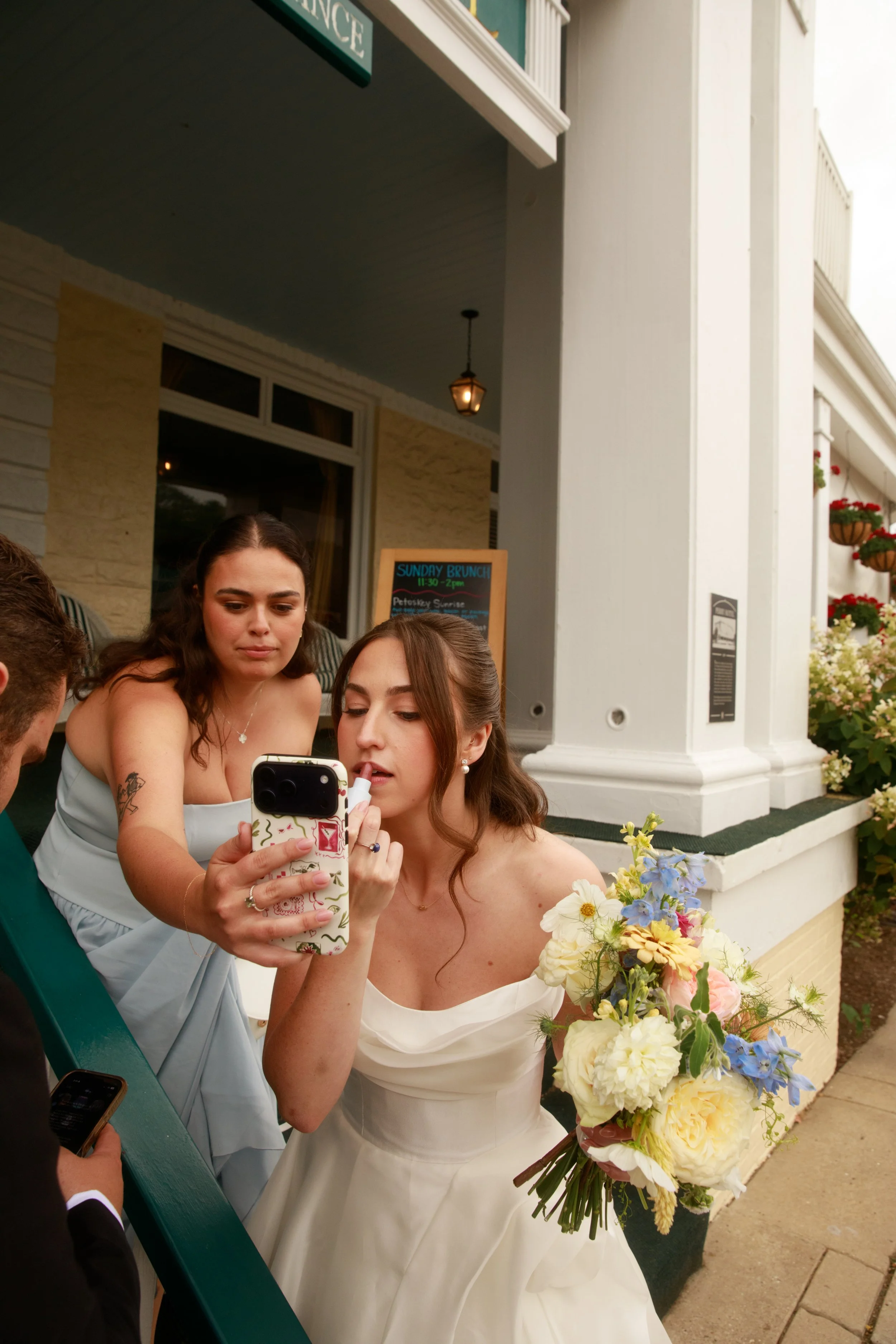 JessicaMax-northern-michigan-wedding-photographer-perry-hotel-petoskey-summer-wedding-day-146.jpg