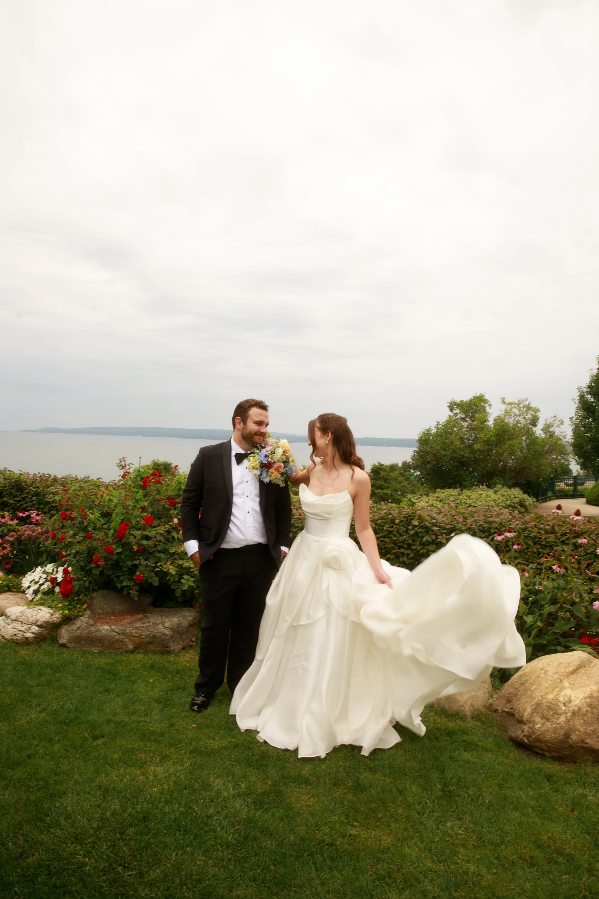 JessicaMax-northern-michigan-wedding-photographer-perry-hotel-petoskey-summer-wedding-day-161.jpg