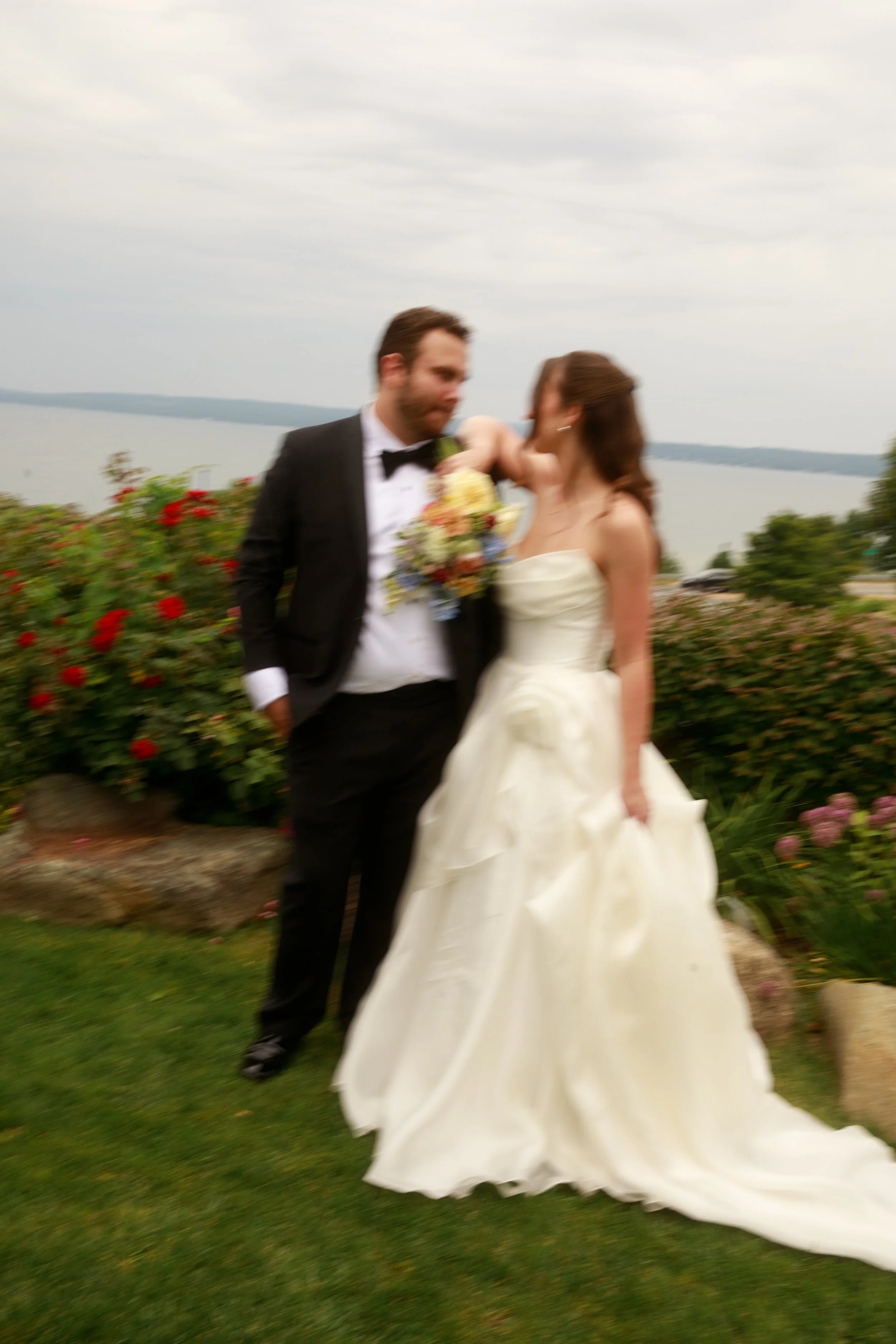 JessicaMax-northern-michigan-wedding-photographer-perry-hotel-petoskey-summer-wedding-day-163.jpg