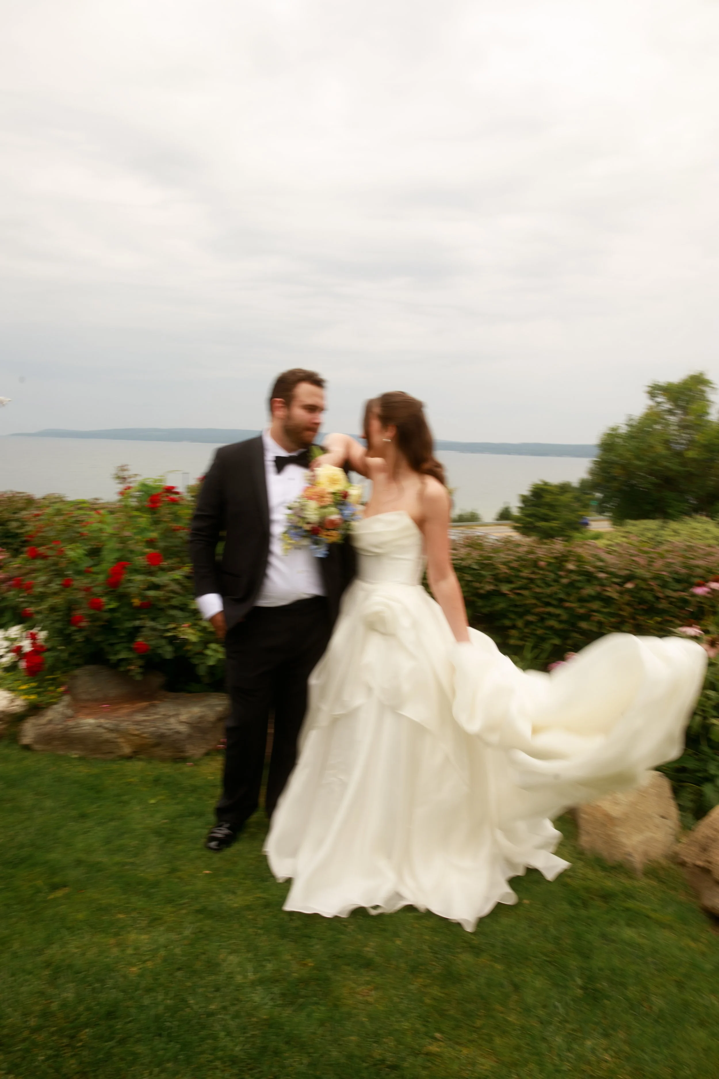 JessicaMax-northern-michigan-wedding-photographer-perry-hotel-petoskey-summer-wedding-day-164.jpg