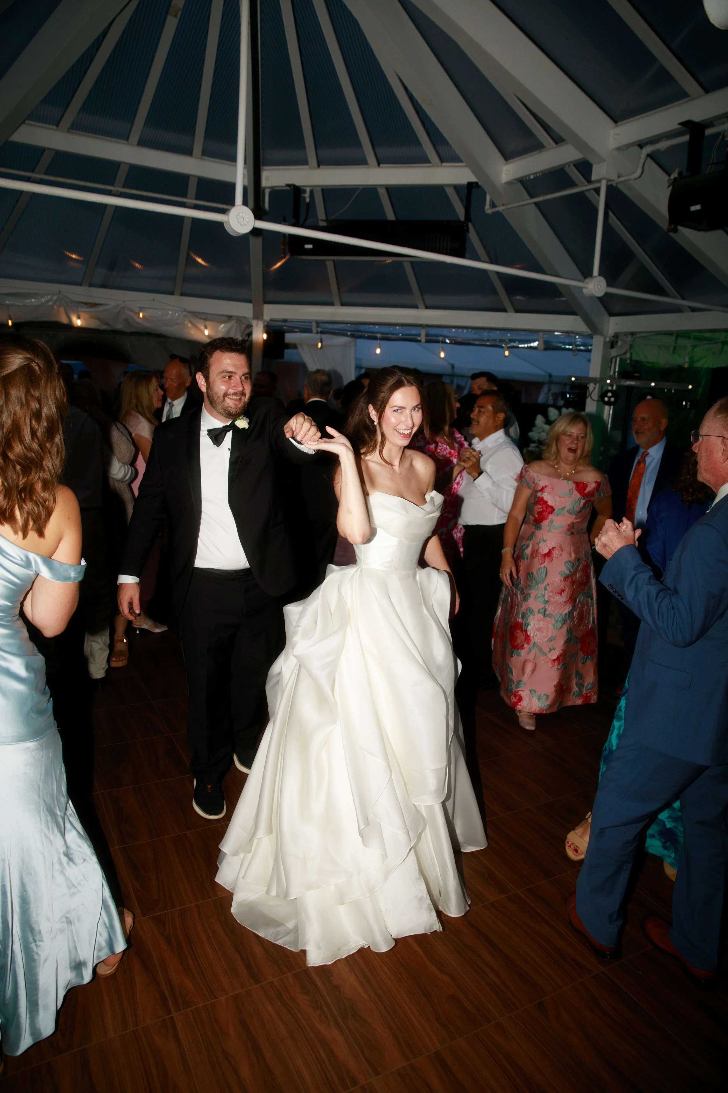 JessicaMax-northern-michigan-wedding-photographer-perry-hotel-petoskey-summer-wedding-day-173.jpg