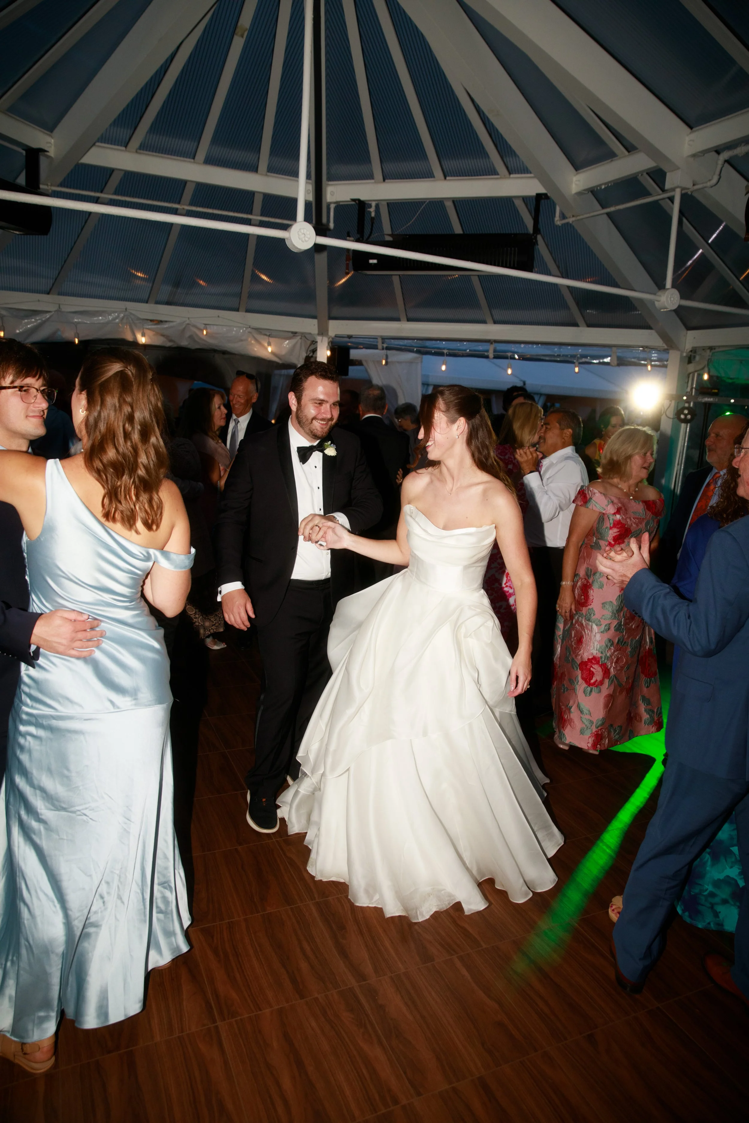 JessicaMax-northern-michigan-wedding-photographer-perry-hotel-petoskey-summer-wedding-day-174.jpg