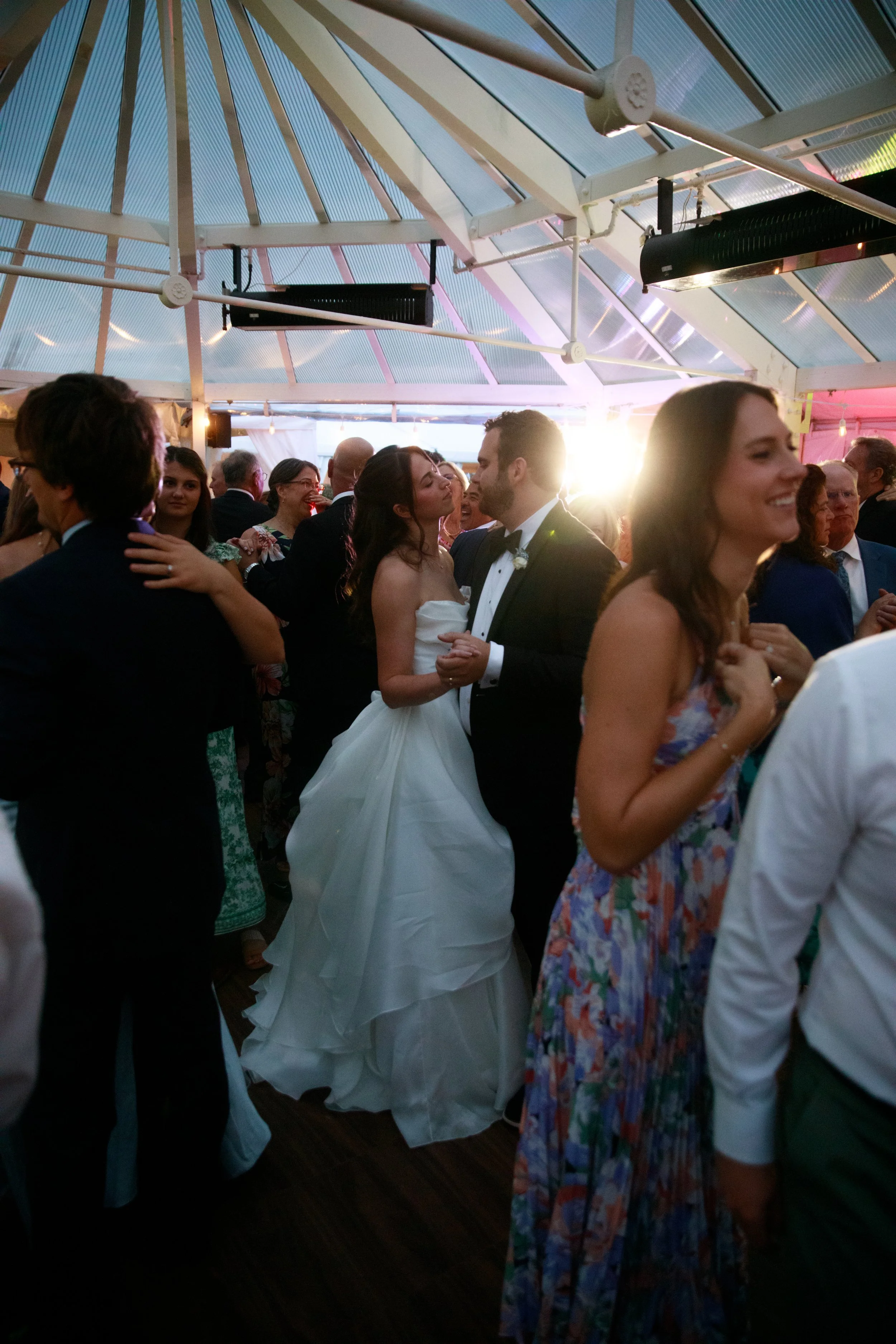 JessicaMax-northern-michigan-wedding-photographer-perry-hotel-petoskey-summer-wedding-day-181.jpg