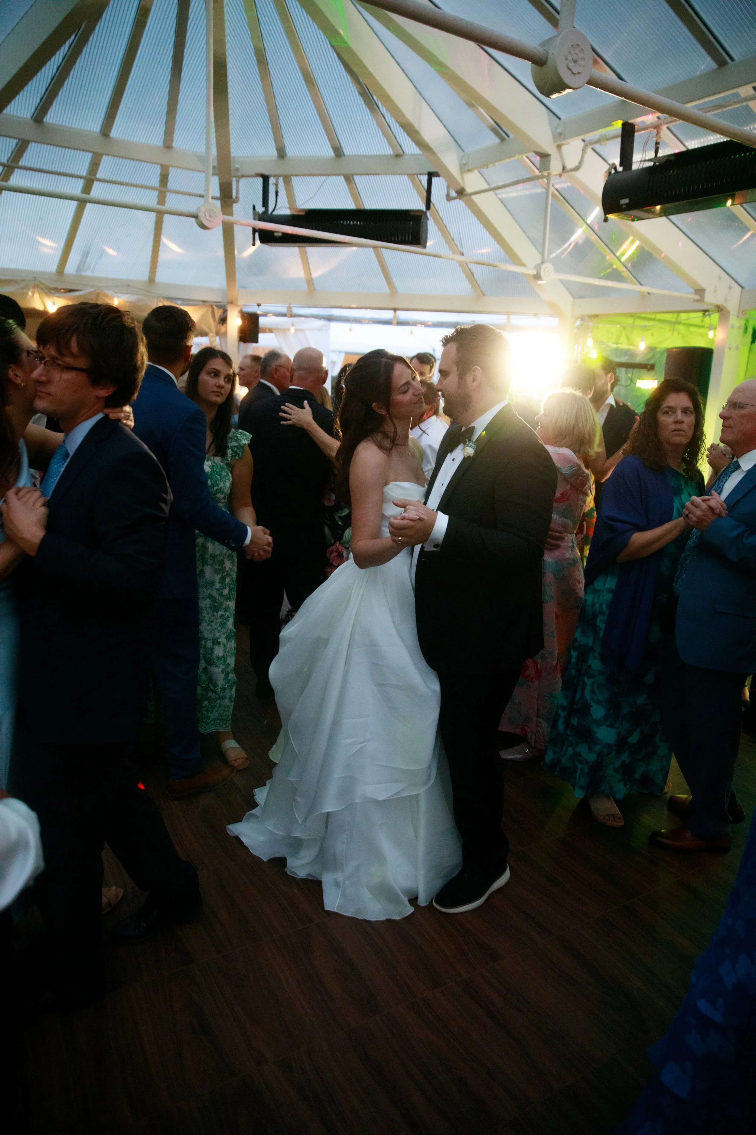 JessicaMax-northern-michigan-wedding-photographer-perry-hotel-petoskey-summer-wedding-day-182.jpg