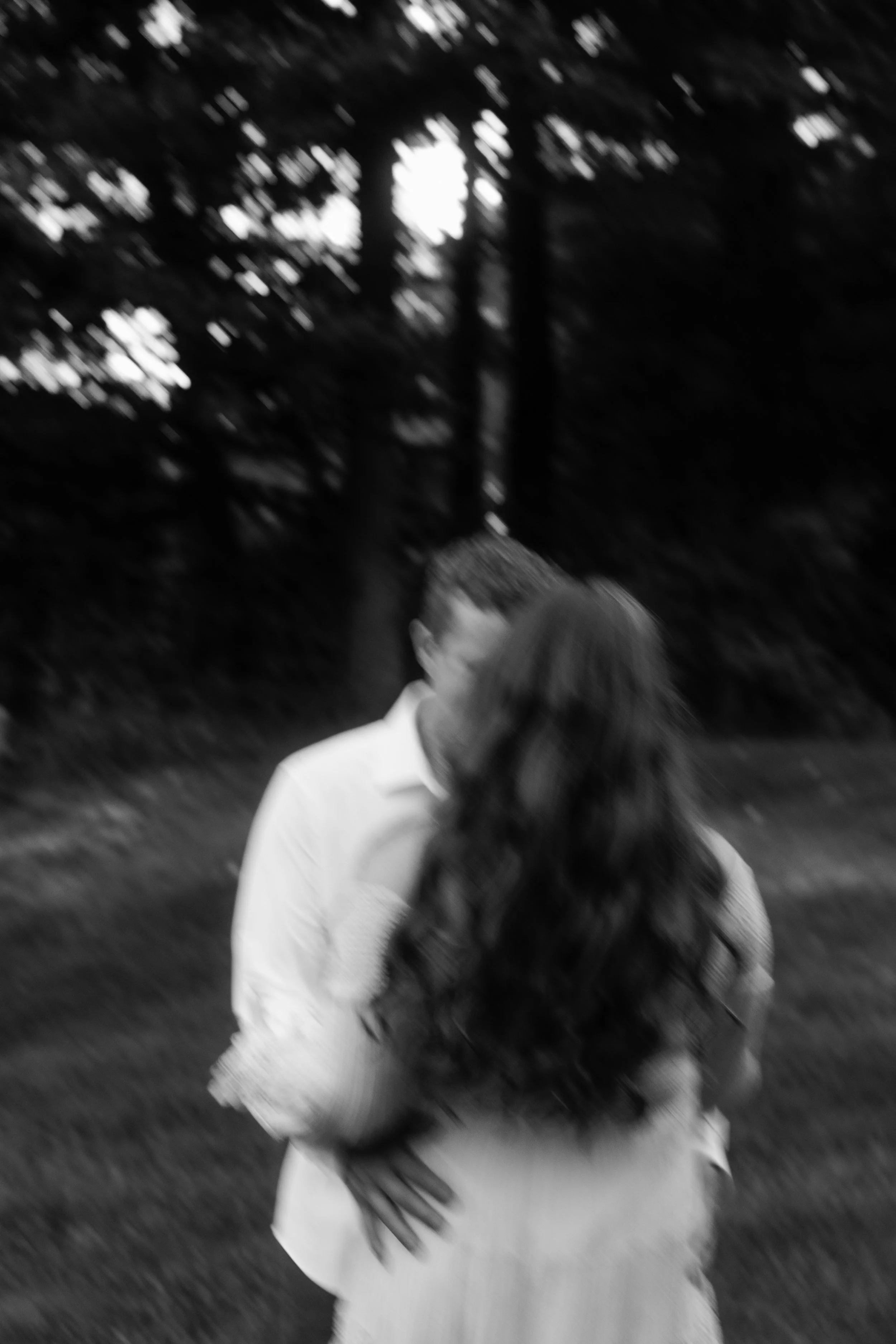 JessicaMax-michigan-ludington-lakeside-engagement-session-hamlin-lake-documentary-engagement-171.jpg