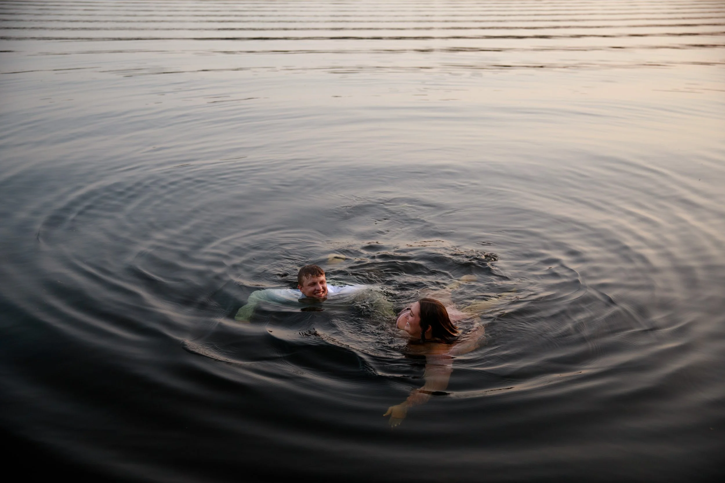 JessicaMax-michigan-ludington-lakeside-engagement-session-hamlin-lake-documentary-engagement-224.jpg