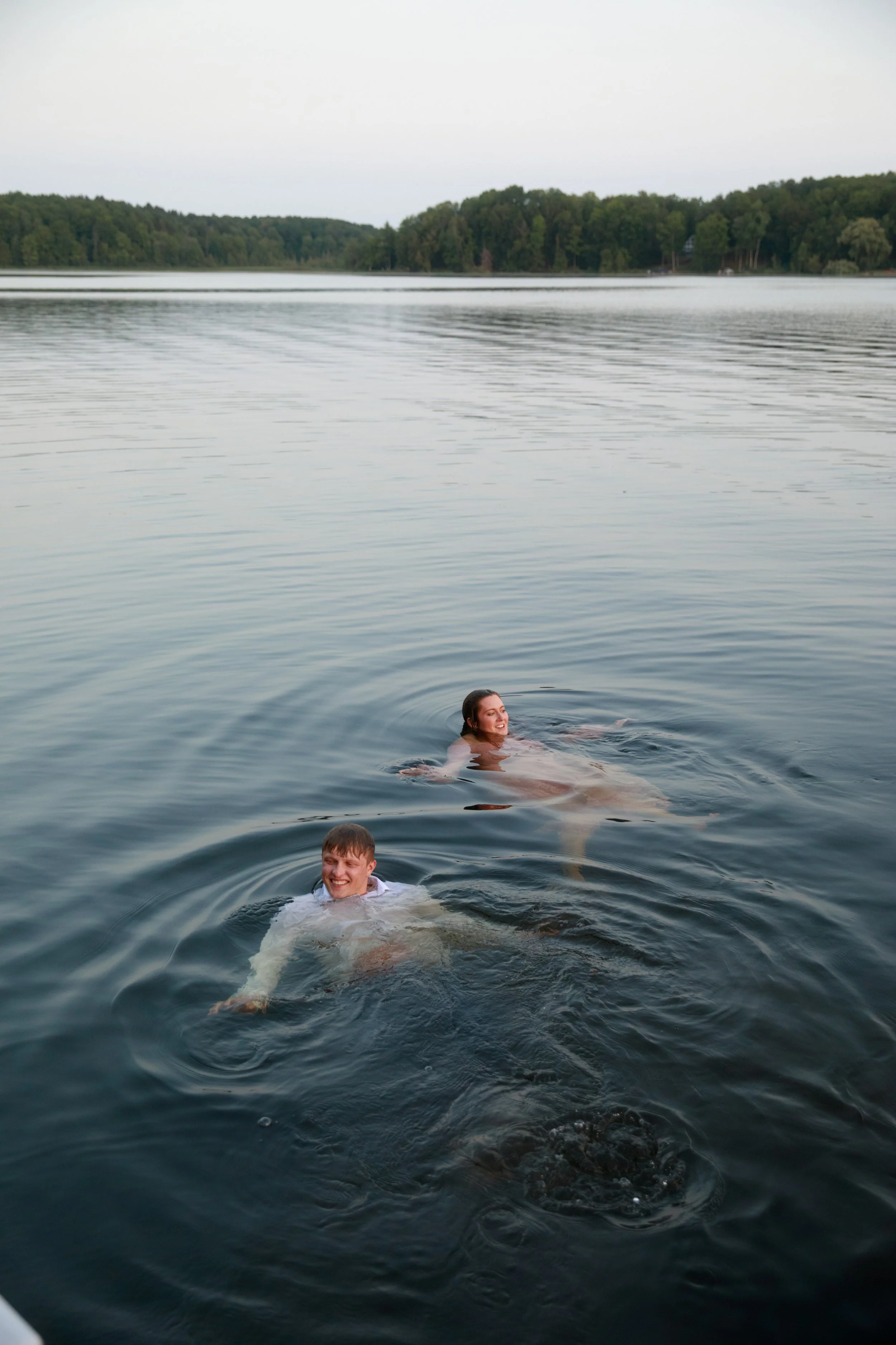 JessicaMax-michigan-ludington-lakeside-engagement-session-hamlin-lake-documentary-engagement-242.jpg