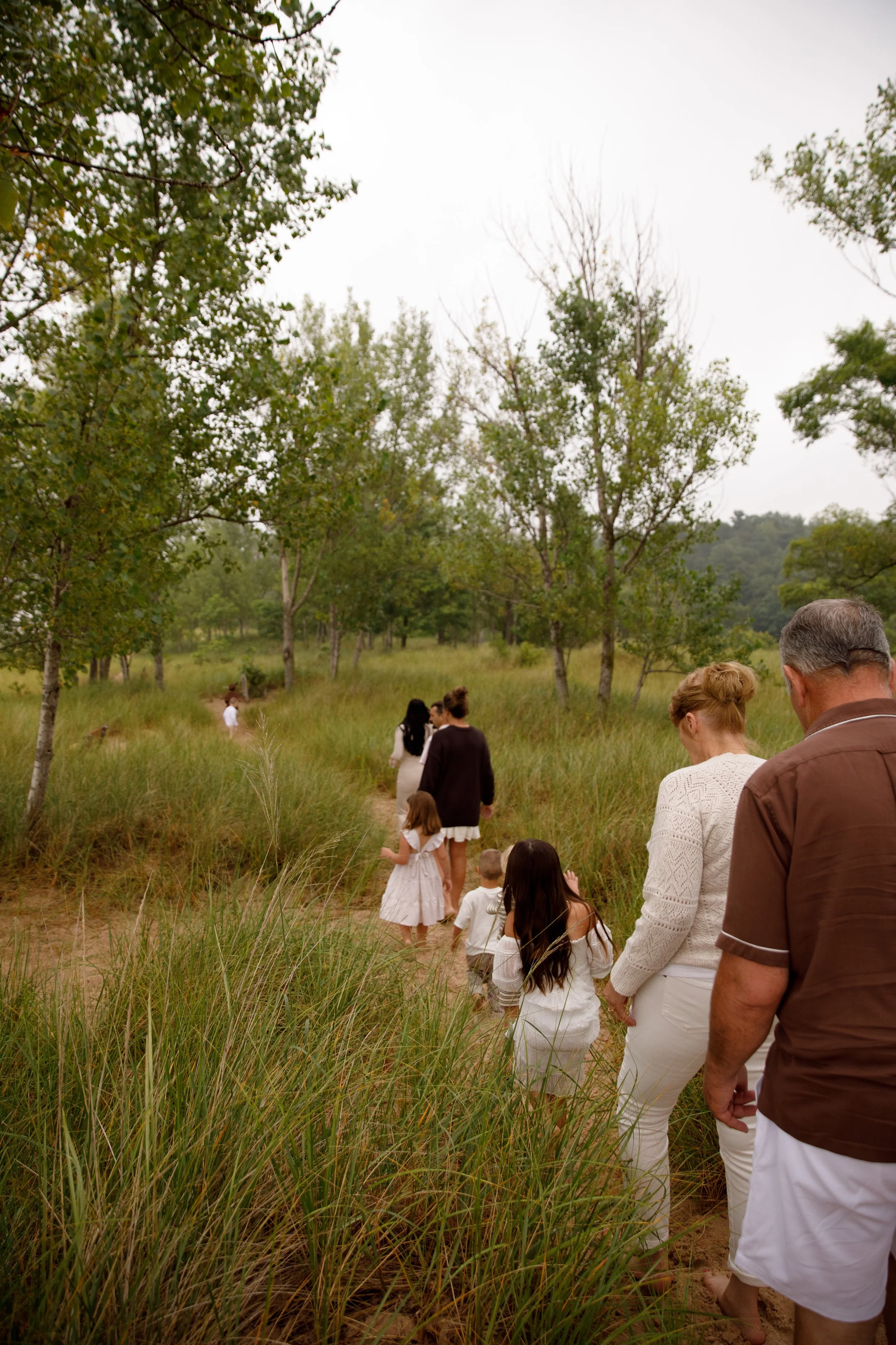JessicaMax-michigan-family-photographer-pentwater-extended-family-session-documentary-sunrise-8.jpg
