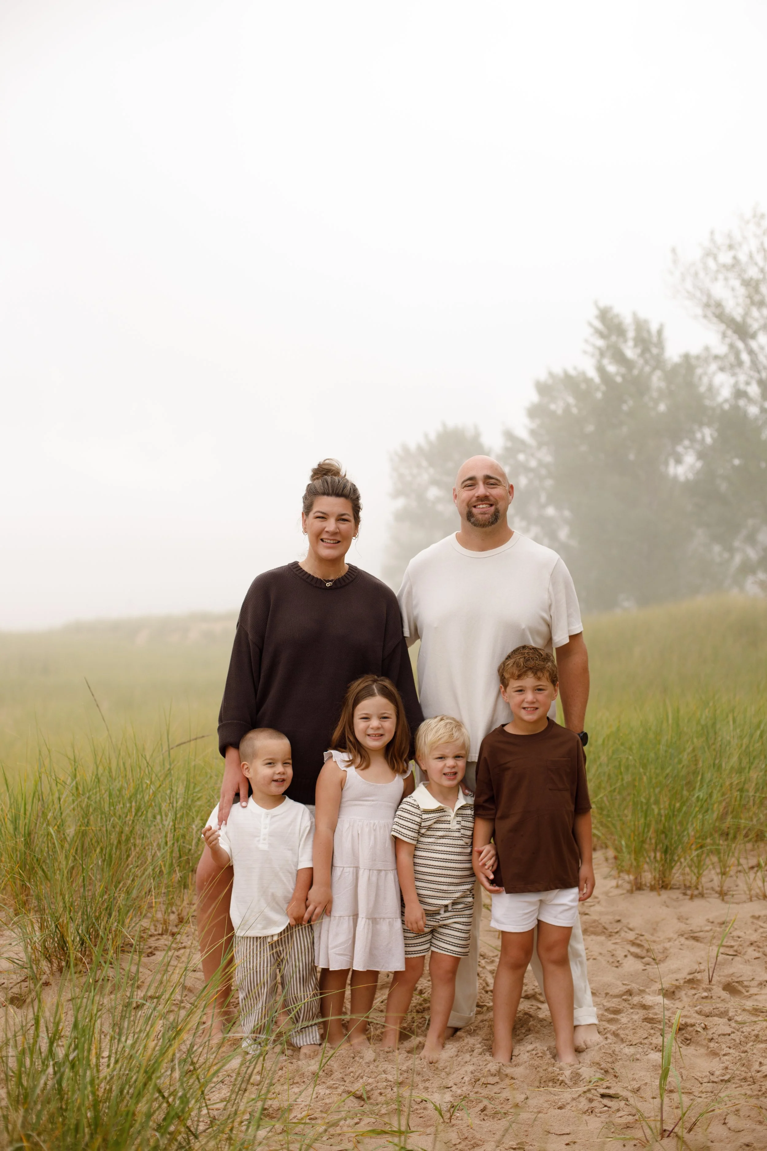 JessicaMax-michigan-family-photographer-pentwater-extended-family-session-documentary-sunrise-15.jpg