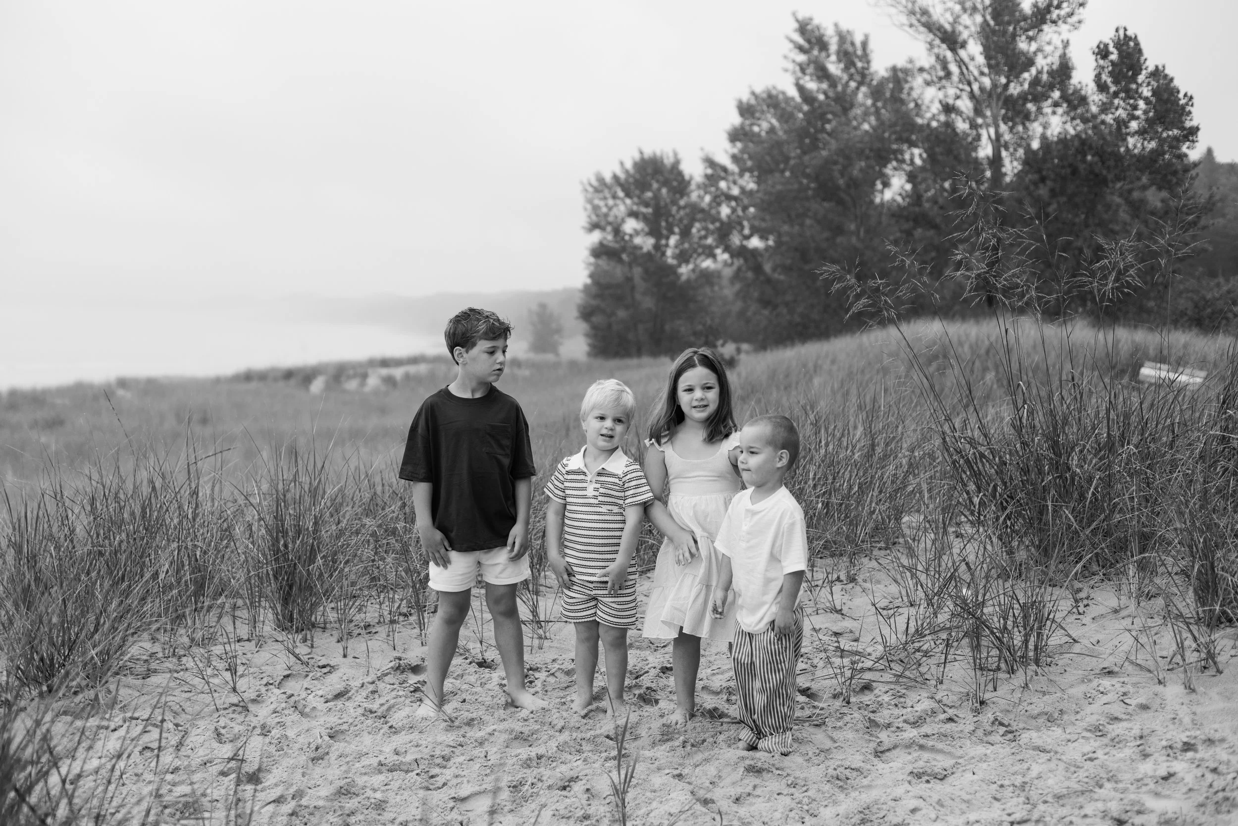 JessicaMax-michigan-family-photographer-pentwater-extended-family-session-documentary-sunrise-84.jpg