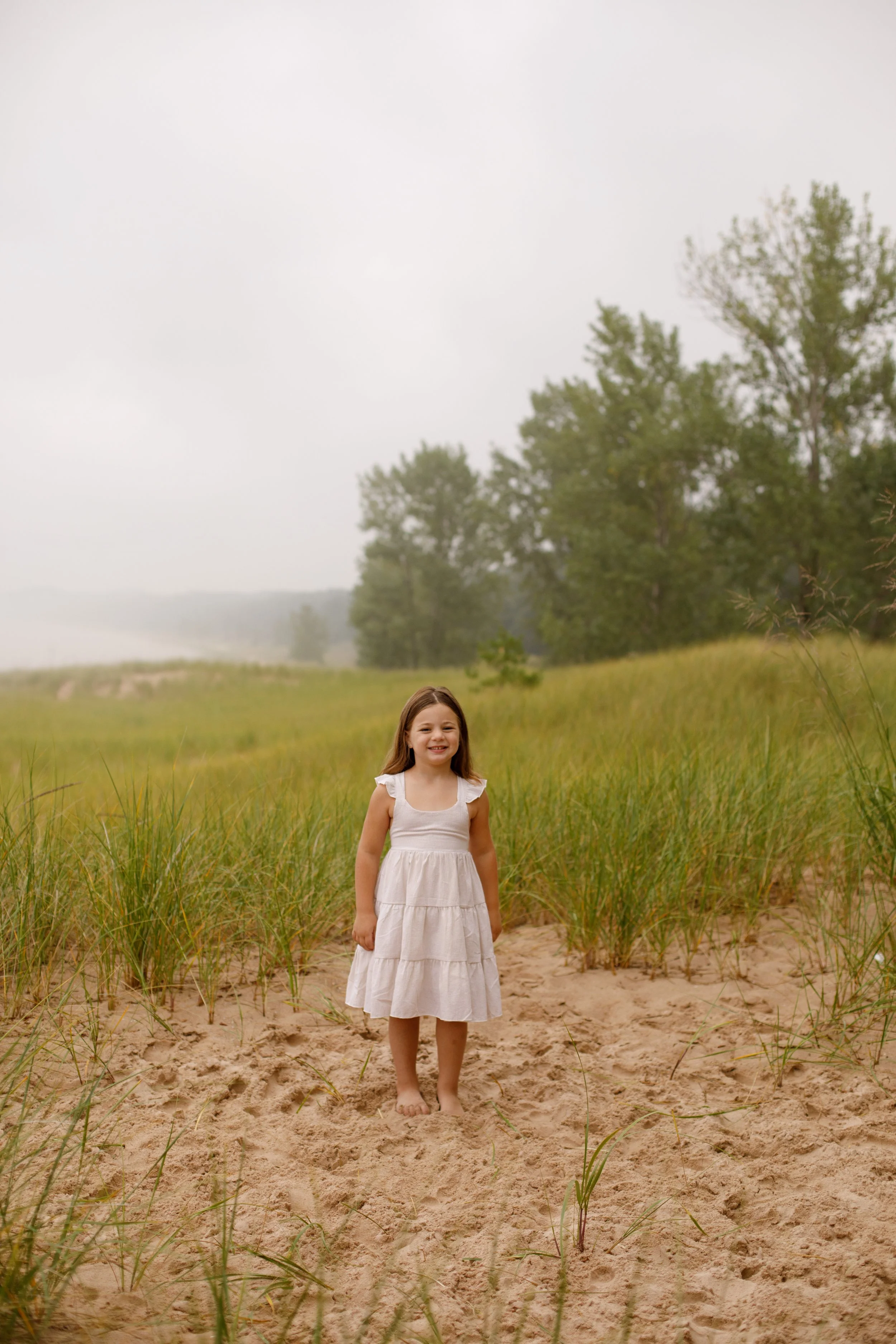 JessicaMax-michigan-family-photographer-pentwater-extended-family-session-documentary-sunrise-118.jpg