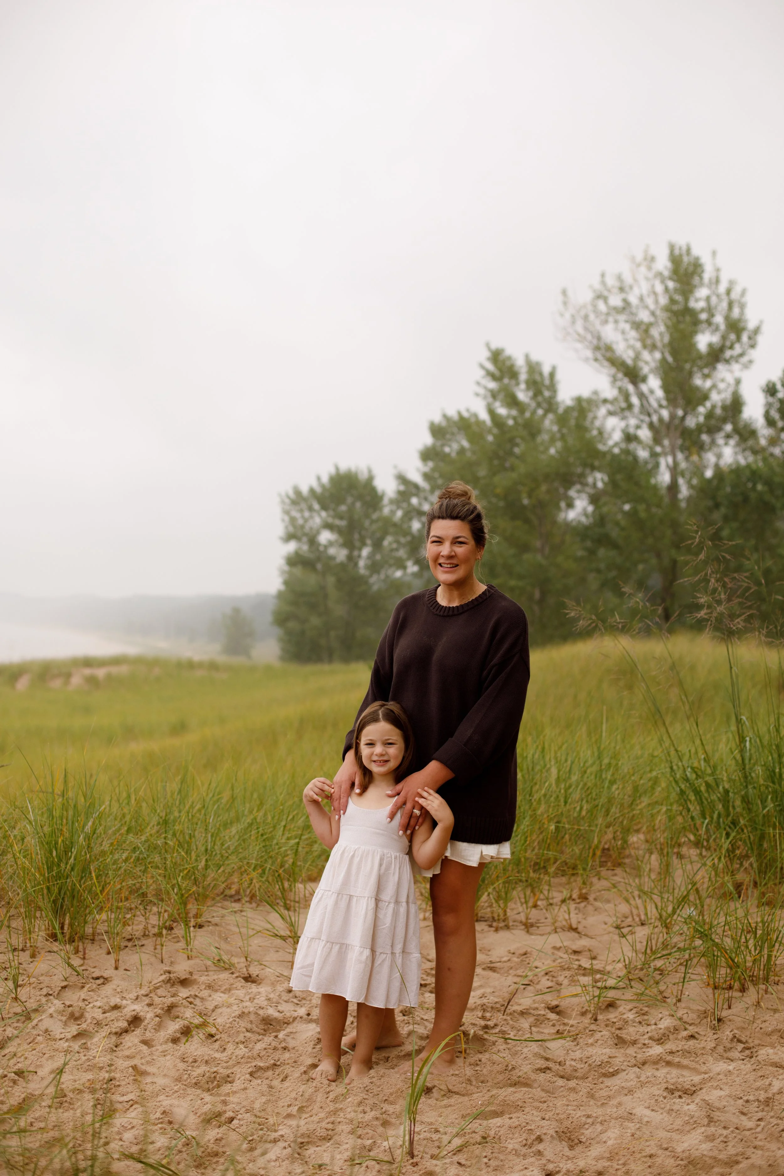 JessicaMax-michigan-family-photographer-pentwater-extended-family-session-documentary-sunrise-124.jpg