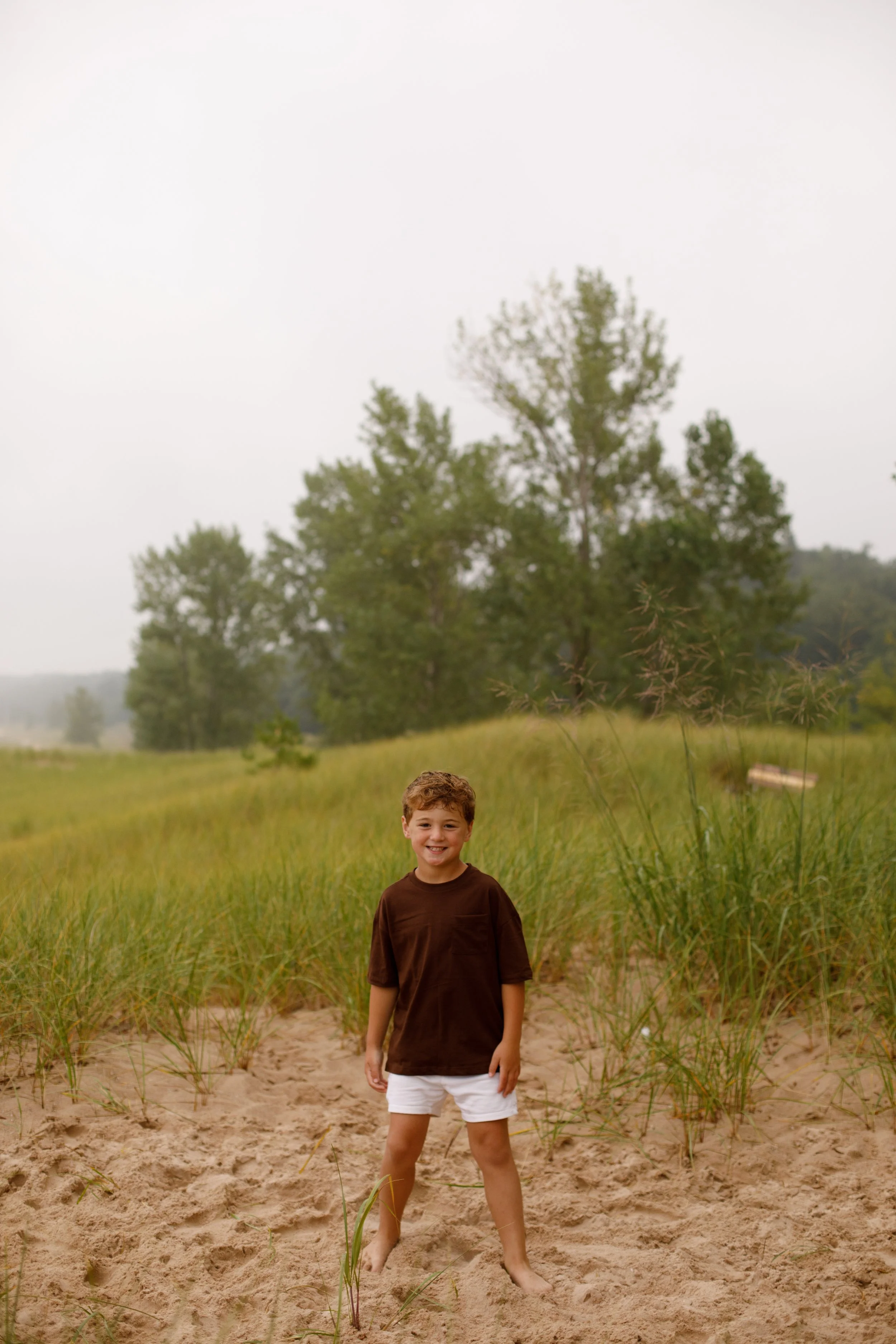 JessicaMax-michigan-family-photographer-pentwater-extended-family-session-documentary-sunrise-128.jpg