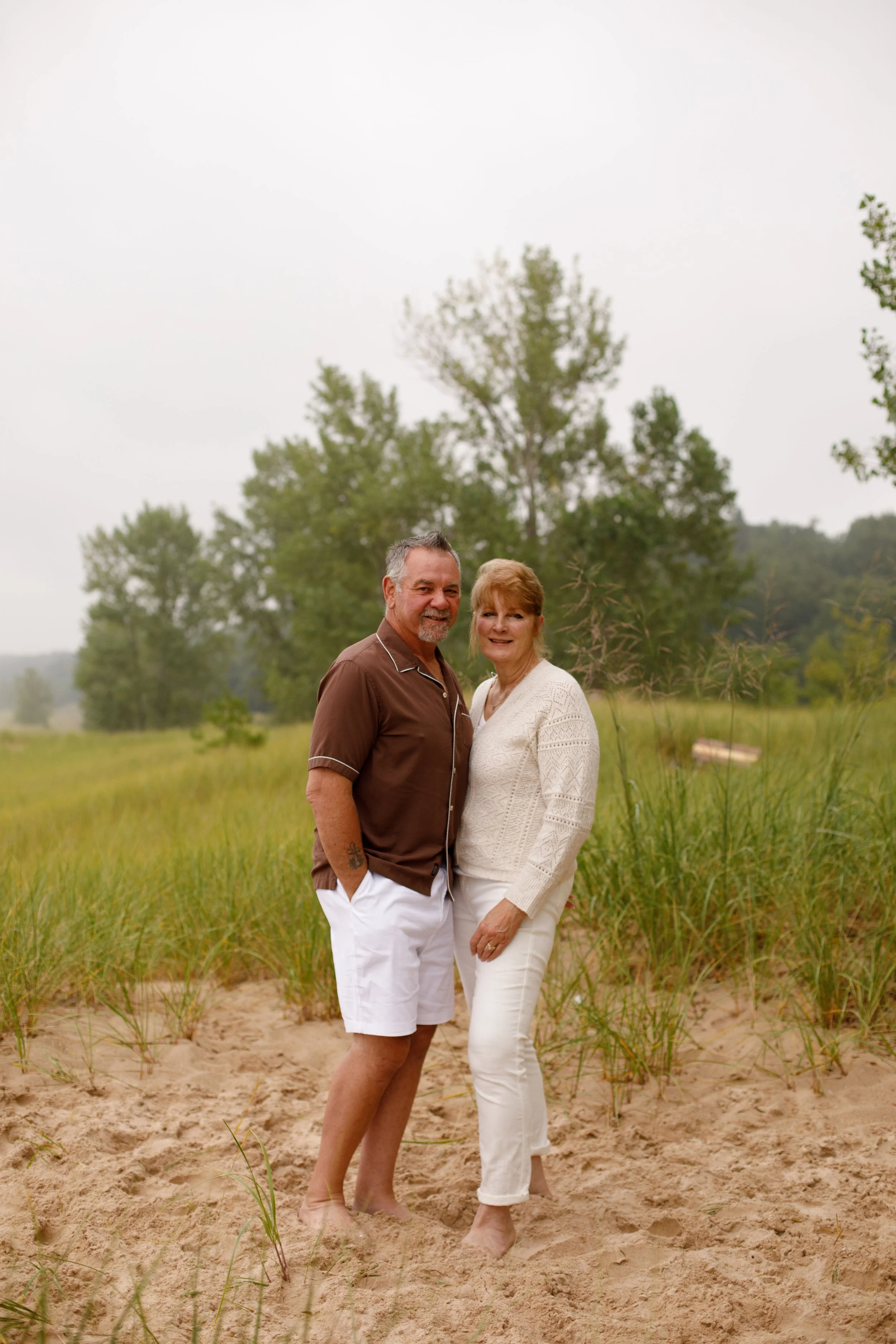 JessicaMax-michigan-family-photographer-pentwater-extended-family-session-documentary-sunrise-143.jpg
