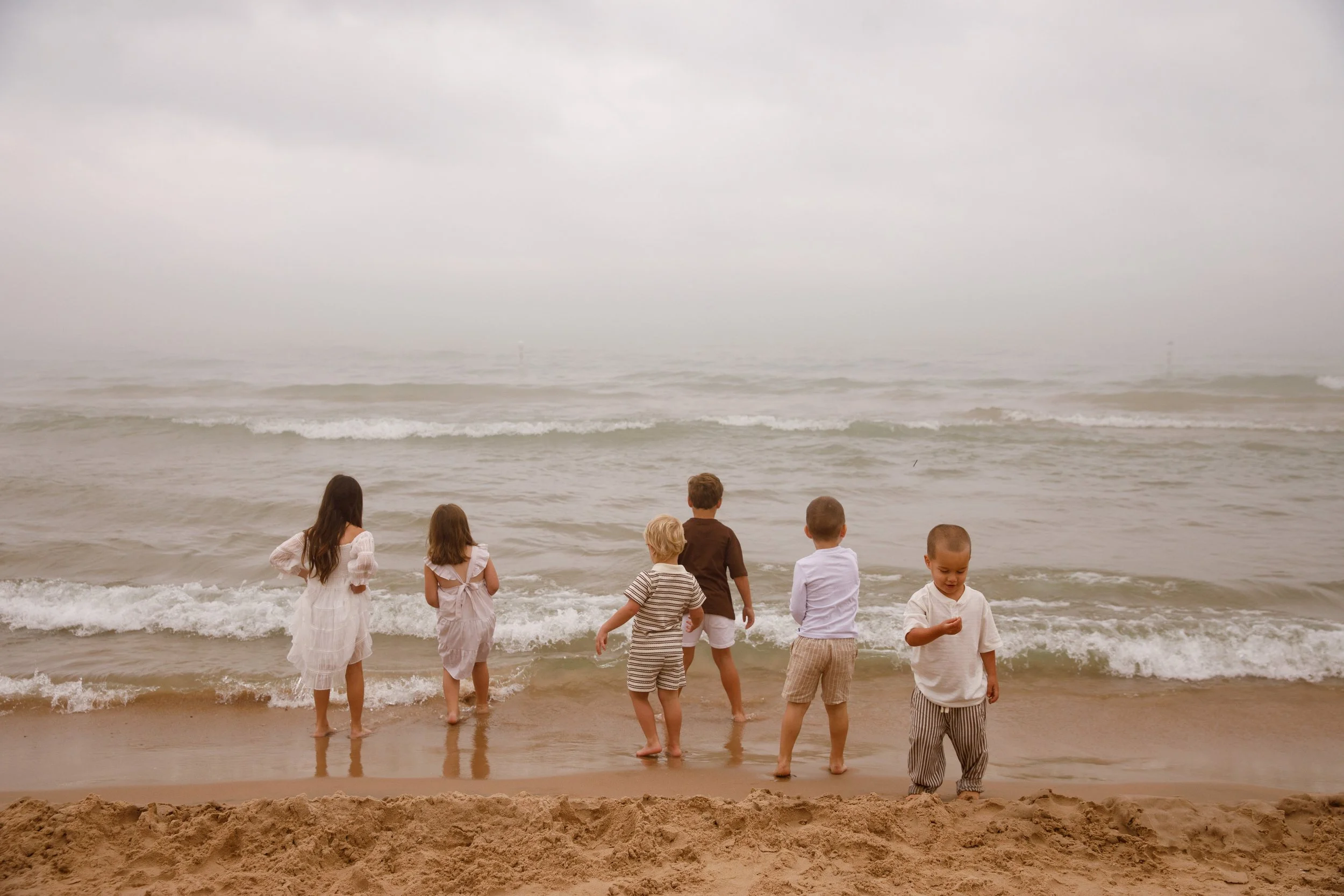 JessicaMax-michigan-family-photographer-pentwater-extended-family-session-documentary-sunrise-188.jpg