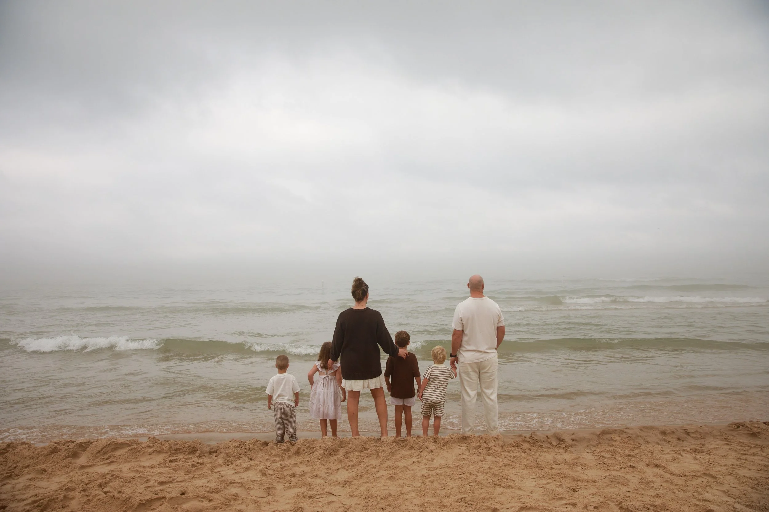 JessicaMax-michigan-family-photographer-pentwater-extended-family-session-documentary-sunrise-195.jpg