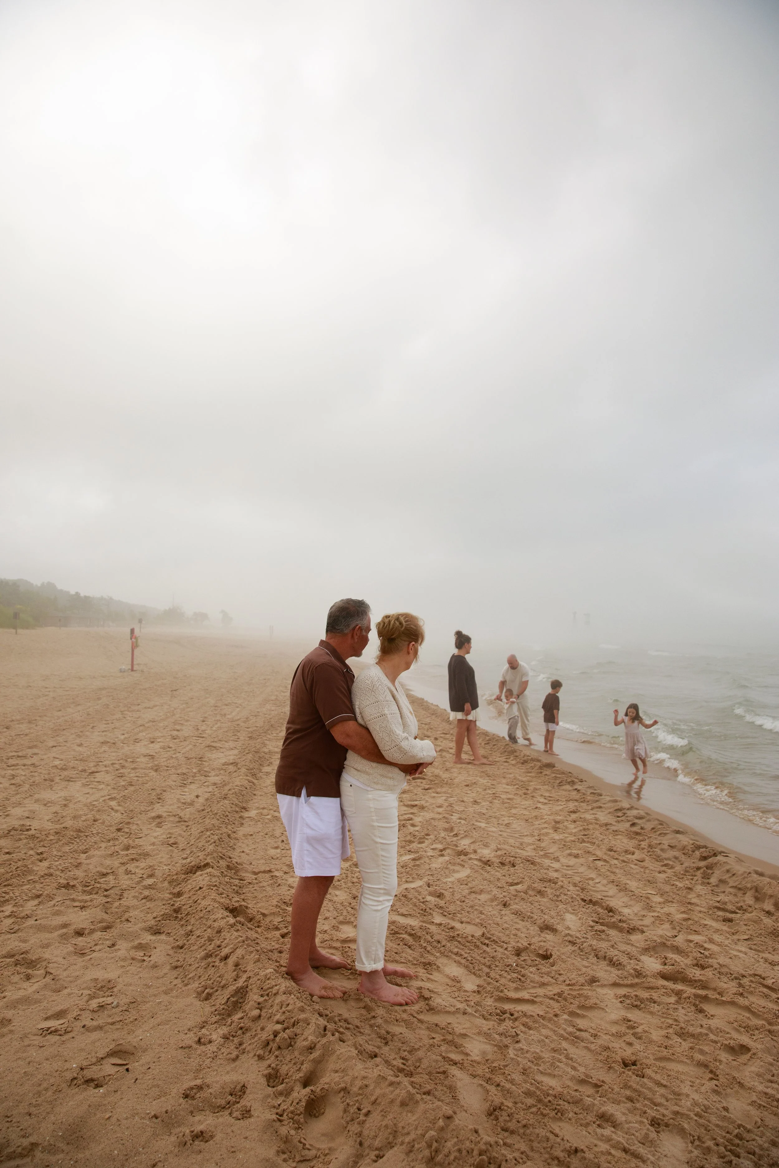 JessicaMax-michigan-family-photographer-pentwater-extended-family-session-documentary-sunrise-221.jpg