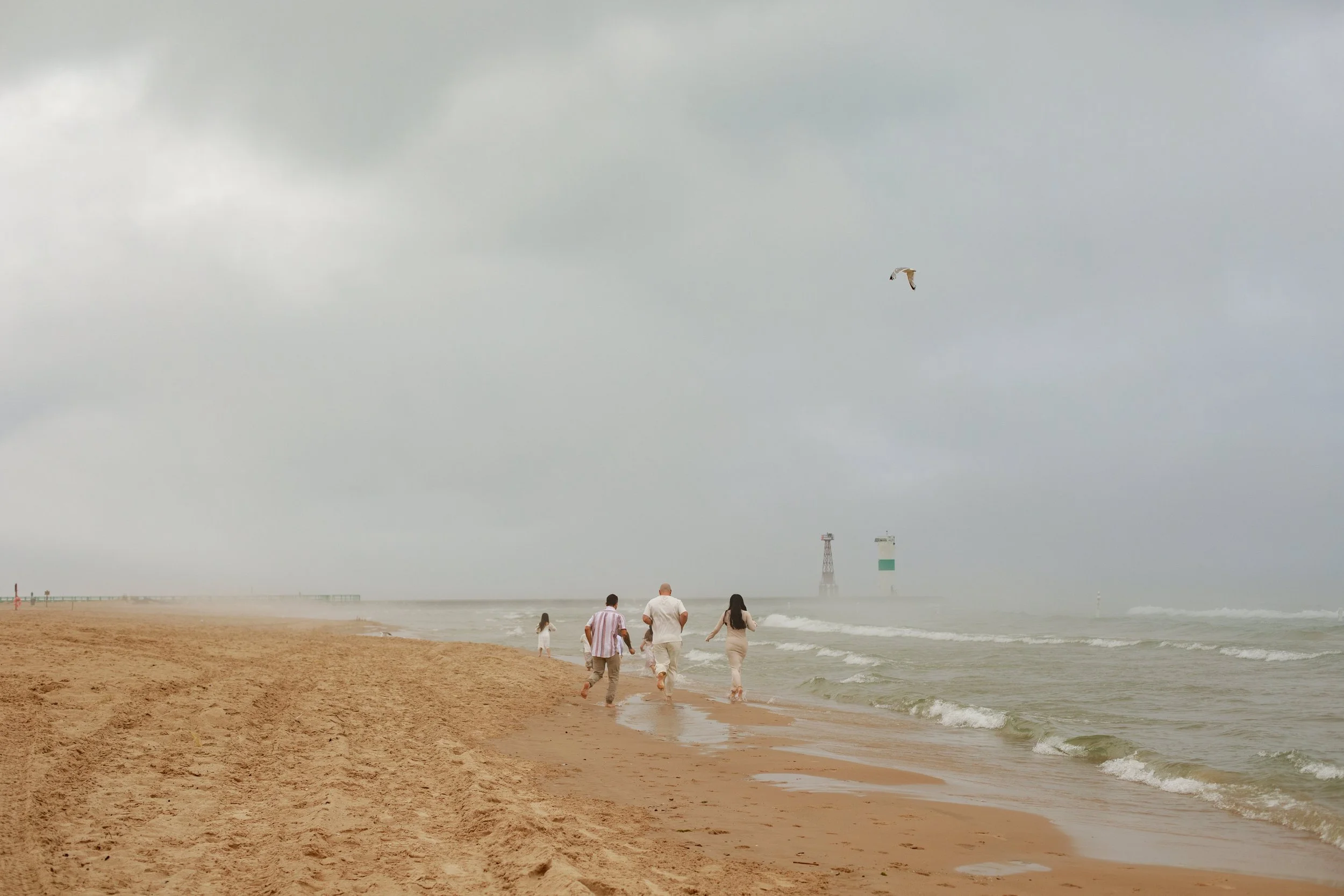 JessicaMax-michigan-family-photographer-pentwater-extended-family-session-documentary-sunrise-252.jpg