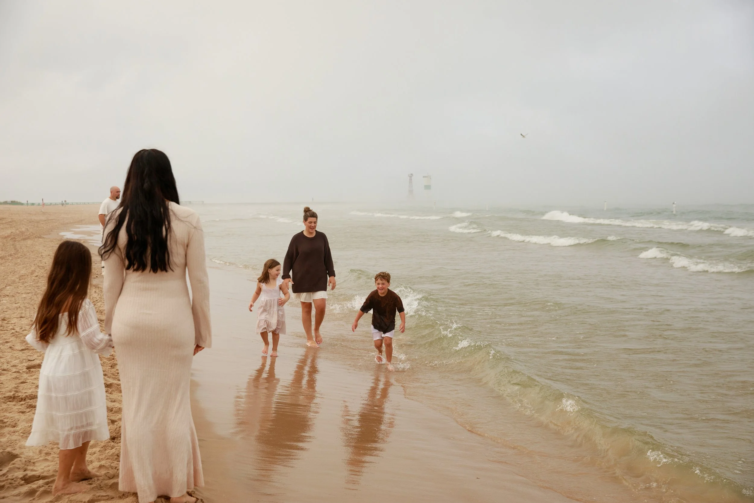 JessicaMax-michigan-family-photographer-pentwater-extended-family-session-documentary-sunrise-281.jpg