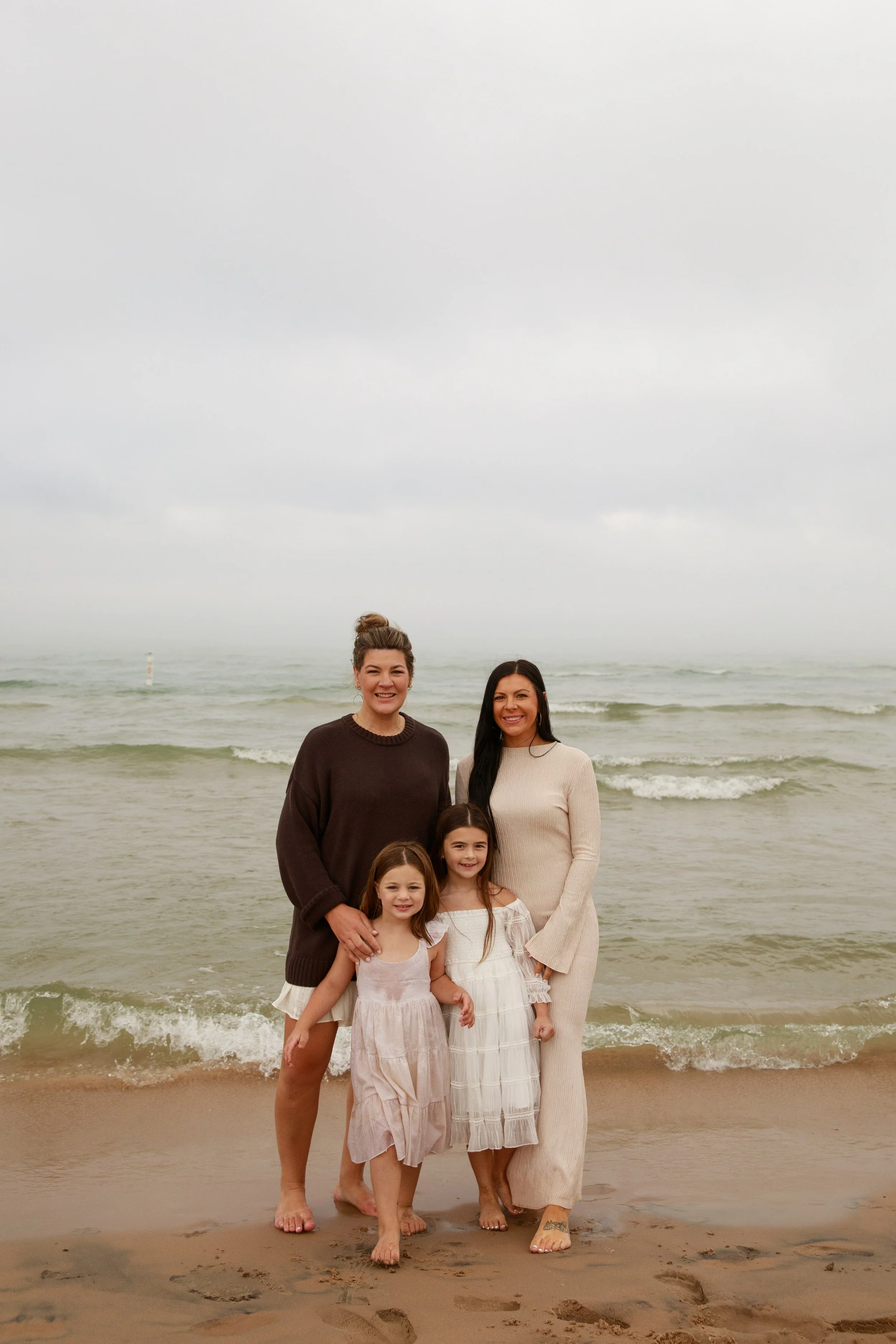 JessicaMax-michigan-family-photographer-pentwater-extended-family-session-documentary-sunrise-287.jpg
