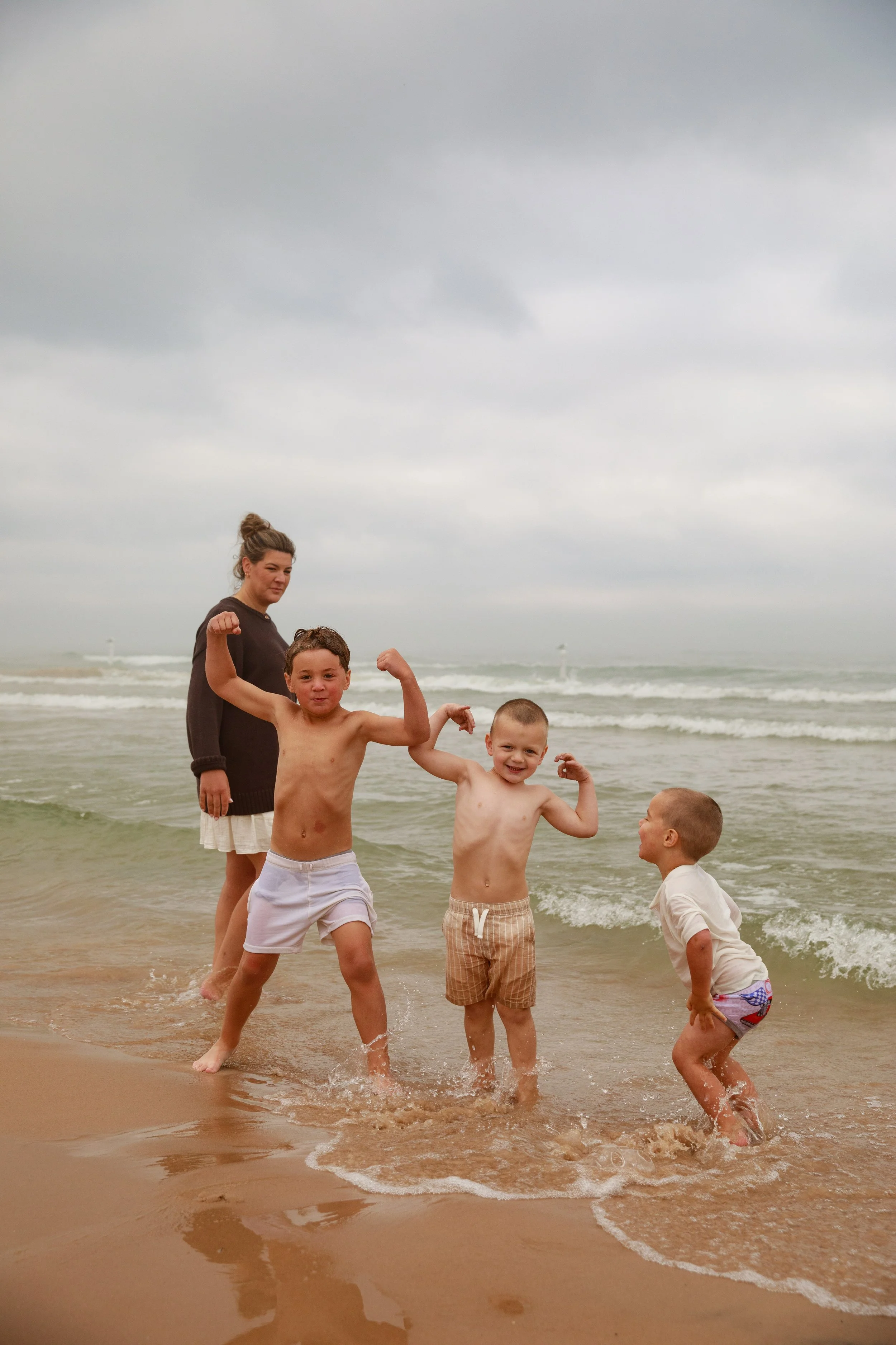 JessicaMax-michigan-family-photographer-pentwater-extended-family-session-documentary-sunrise-338.jpg