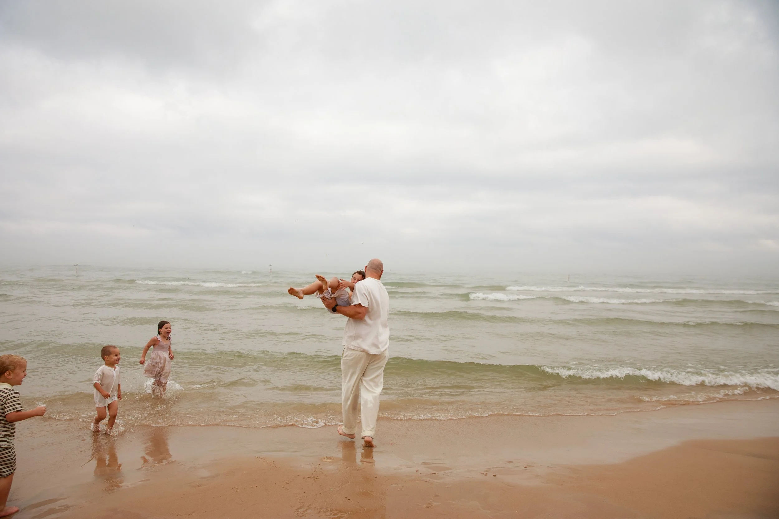 JessicaMax-michigan-family-photographer-pentwater-extended-family-session-documentary-sunrise-356.jpg