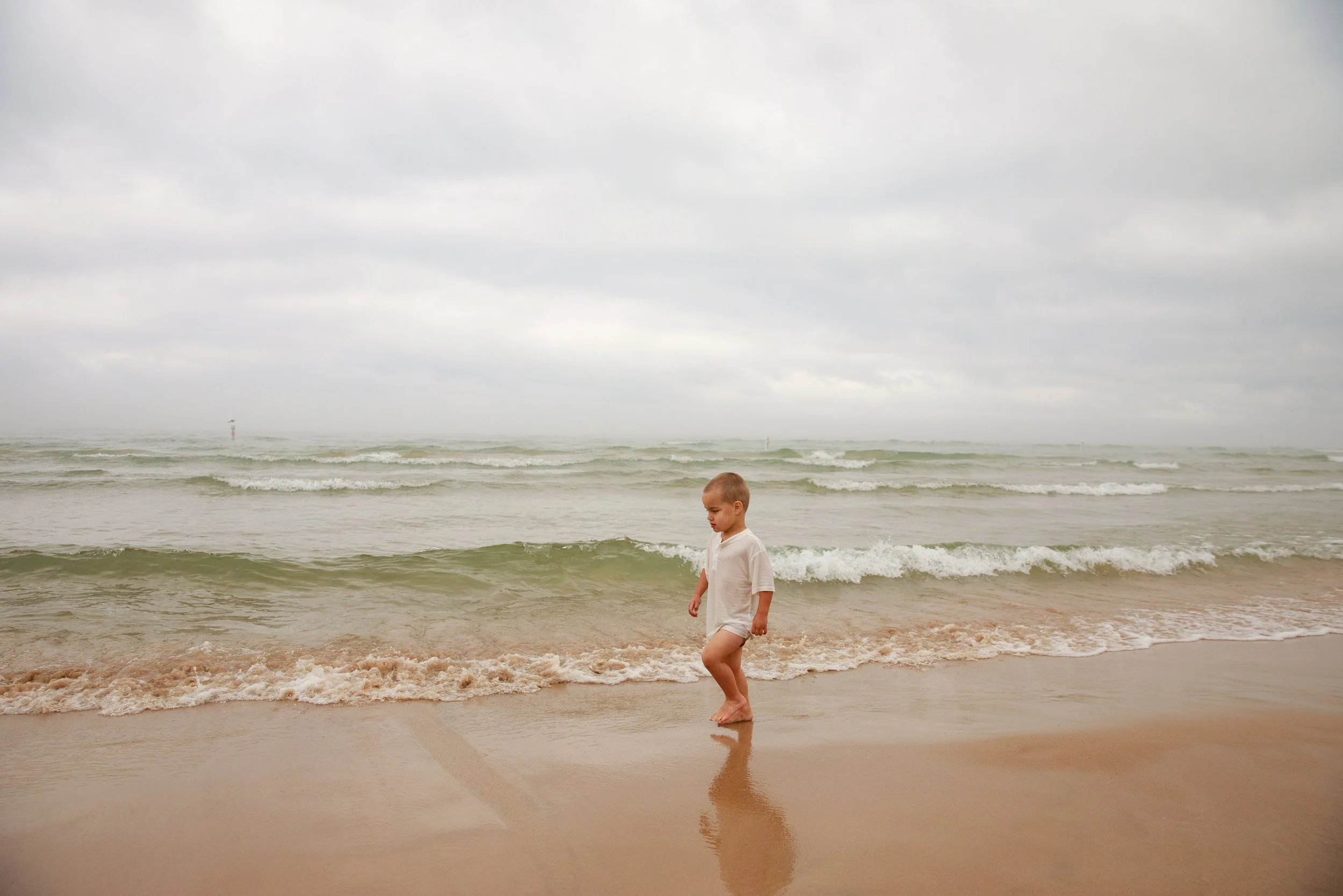 JessicaMax-michigan-family-photographer-pentwater-extended-family-session-documentary-sunrise-369.jpg
