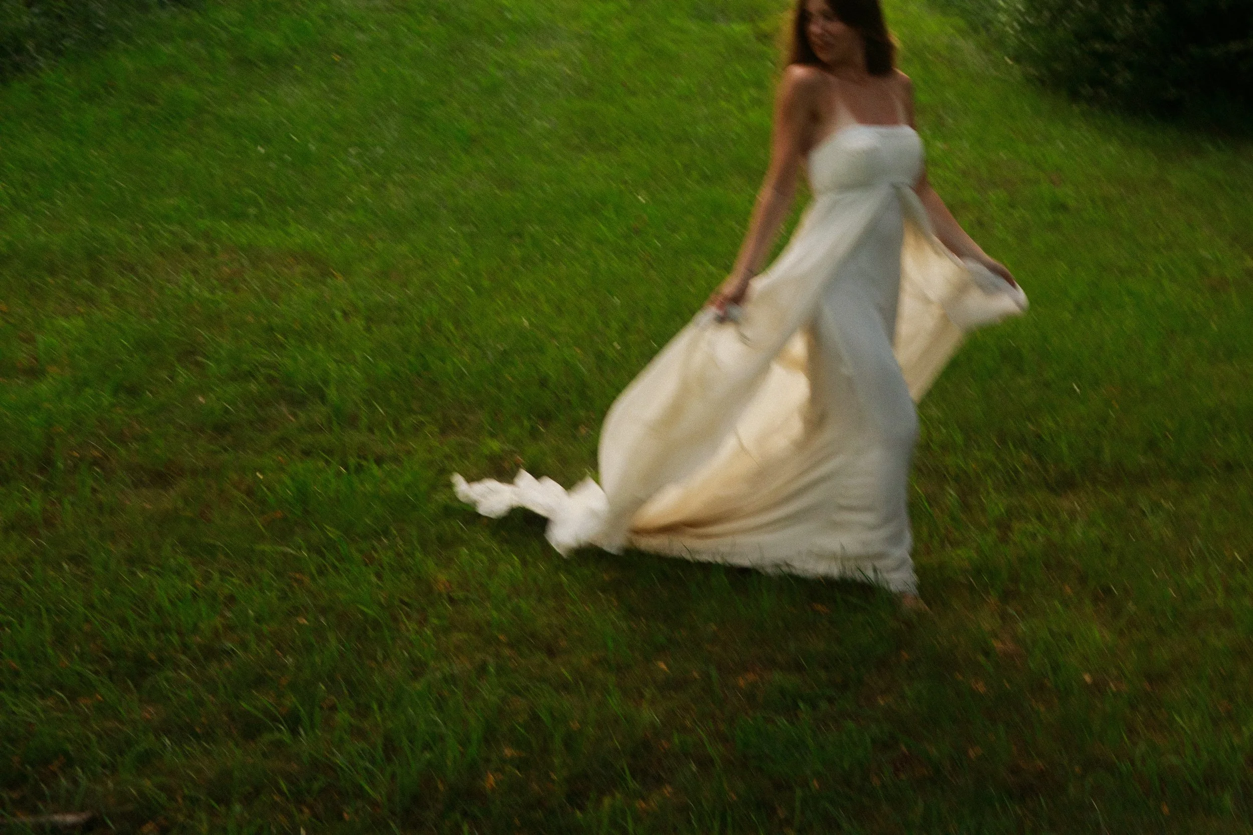 Addi // Romantic Whimsical Inspired Summer Bridal Session