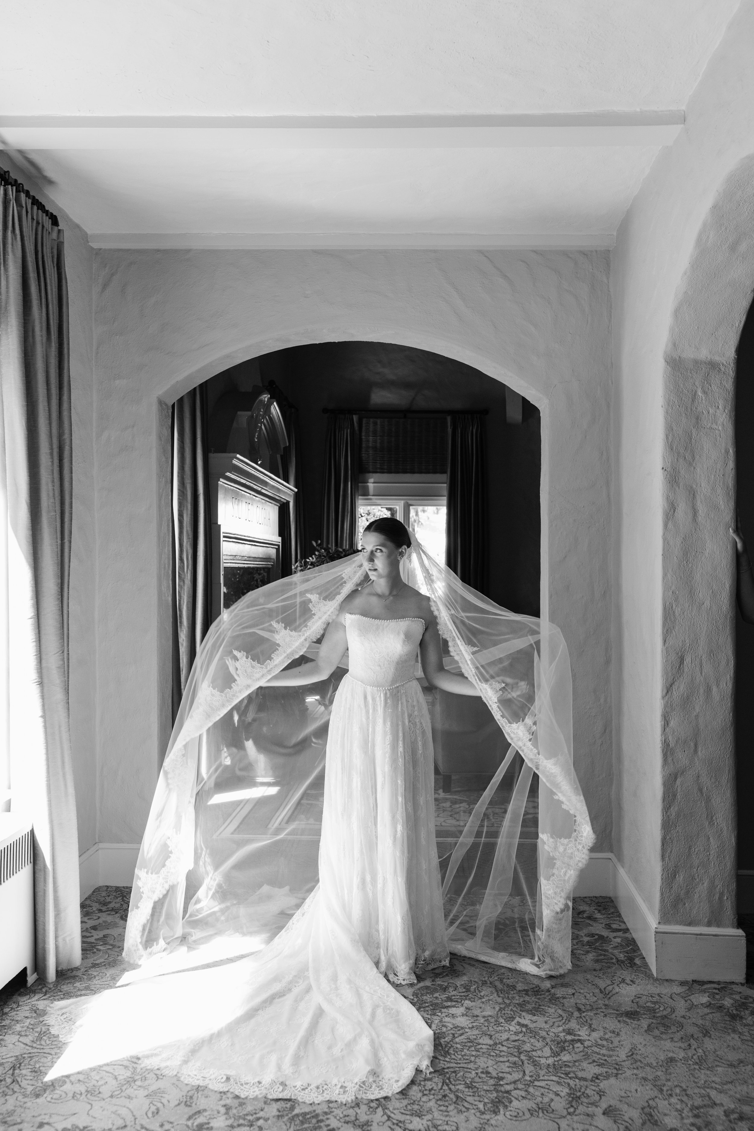 Ethereal, documentary wedding photography Michigan wedding photographer Cascade Country Club Grand Rapids Michigan